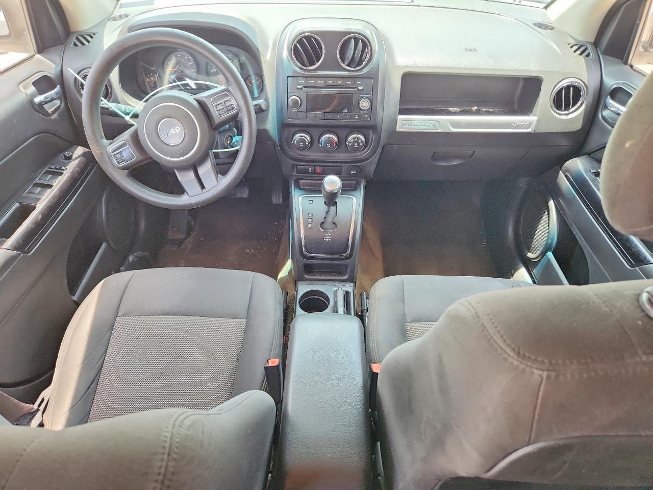 2015 Jeep Compass Sport Silver vin: 1C4NJCBA7FD284755