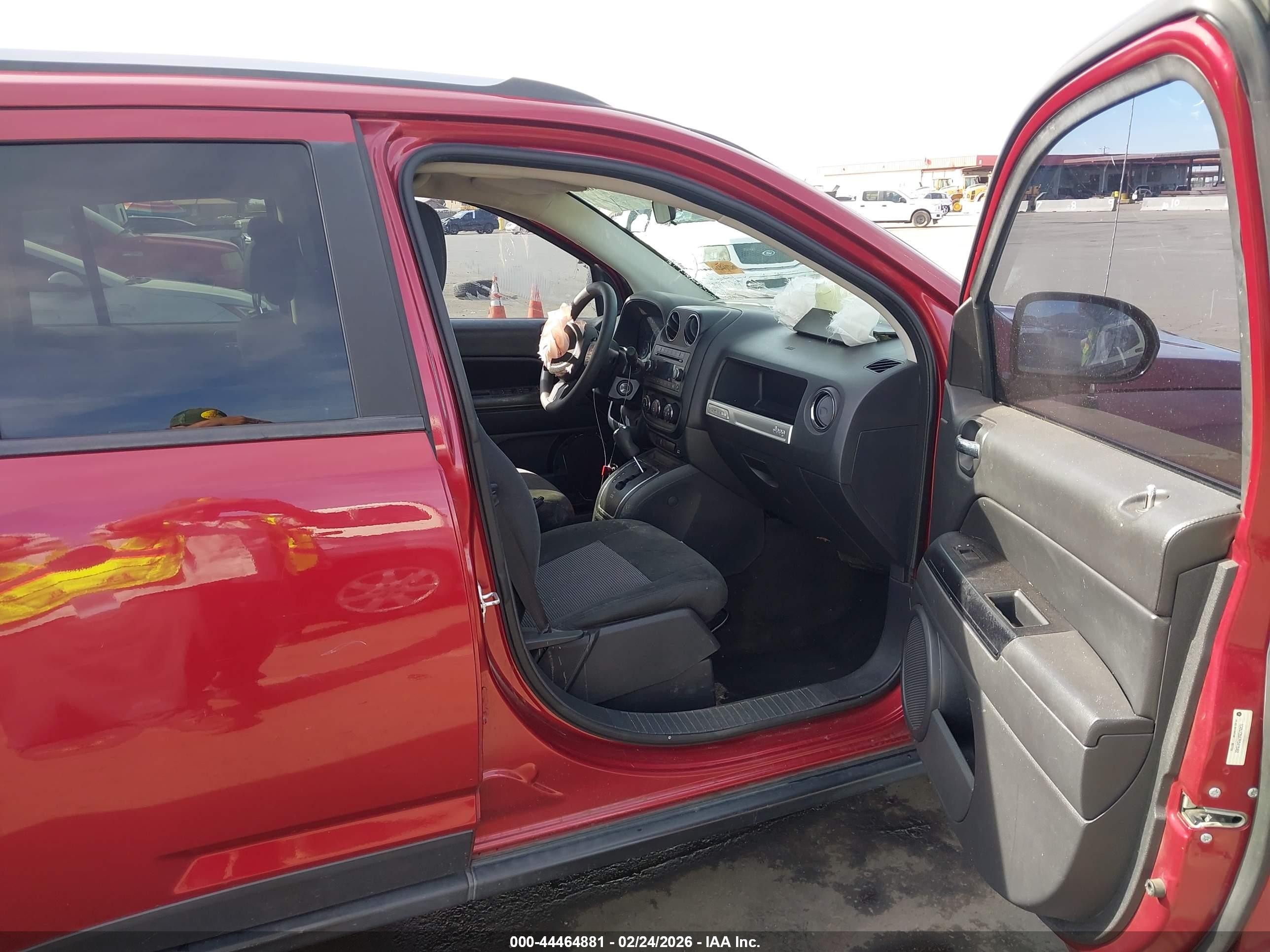 2015 Jeep Compass Sport Red vin: 1C4NJCBA7FD418468