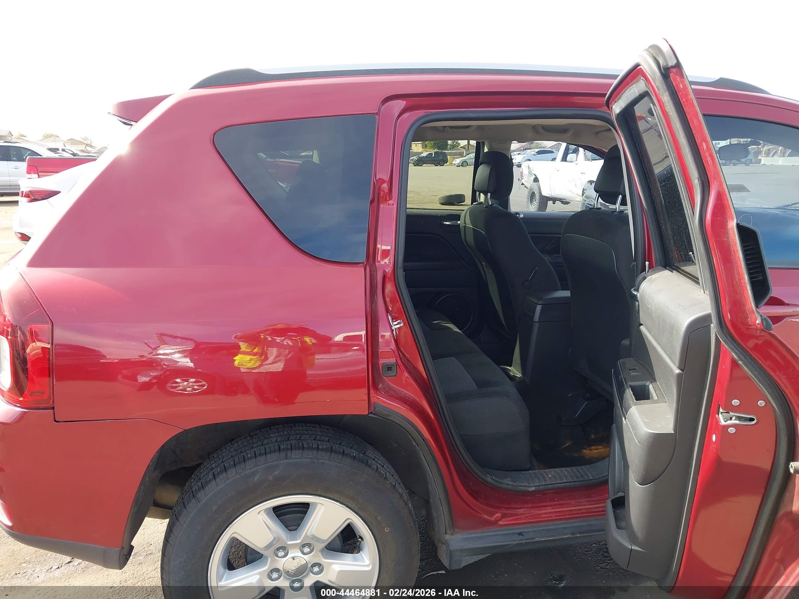 2015 Jeep Compass Sport Red vin: 1C4NJCBA7FD418468