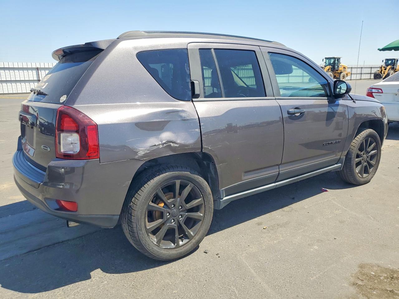 2015 Jeep Compass Sport Gray vin: 1C4NJCBA7FD428434