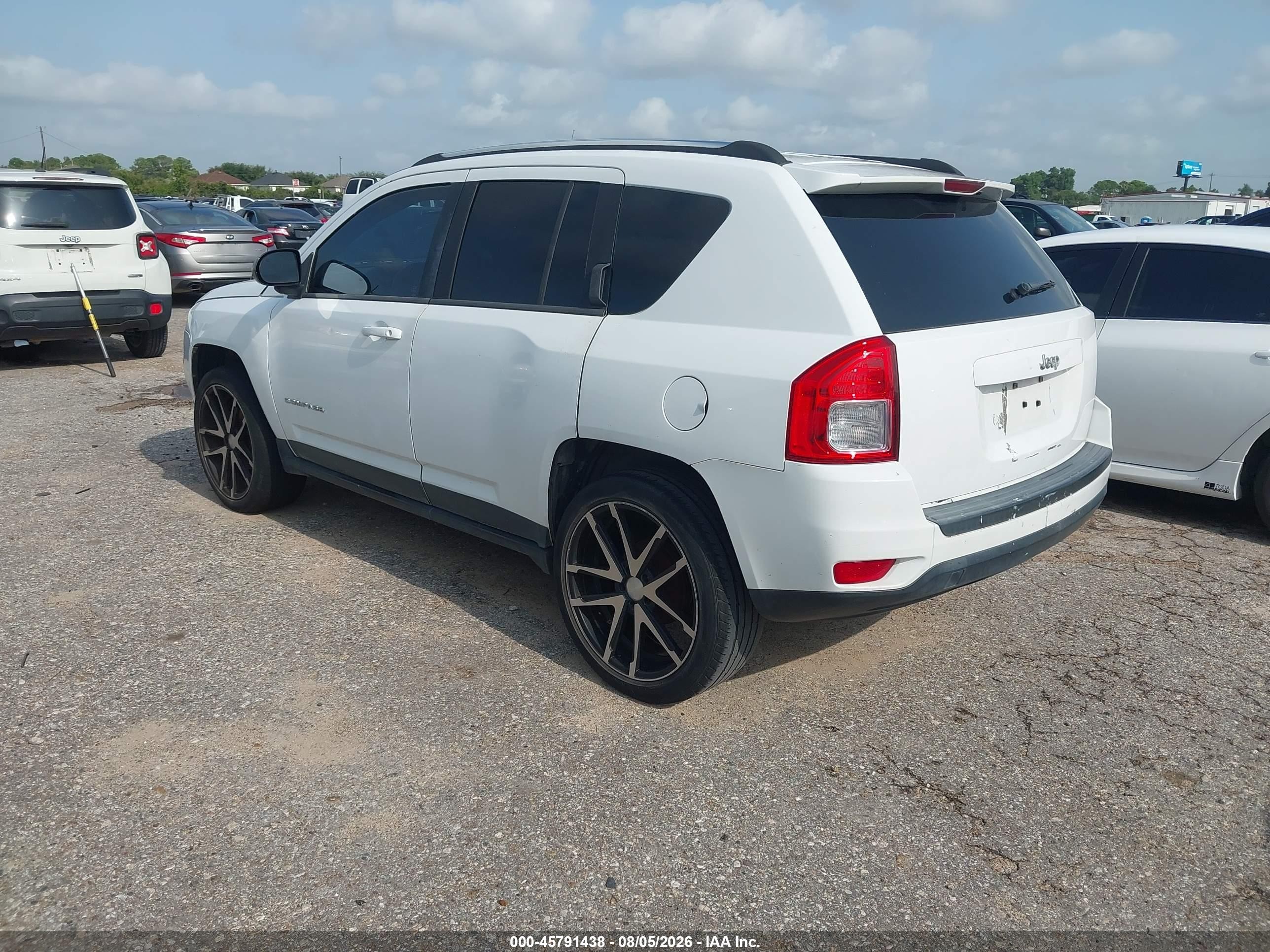 2012 Jeep Compass Sport White vin: 1C4NJCBA8CD550571