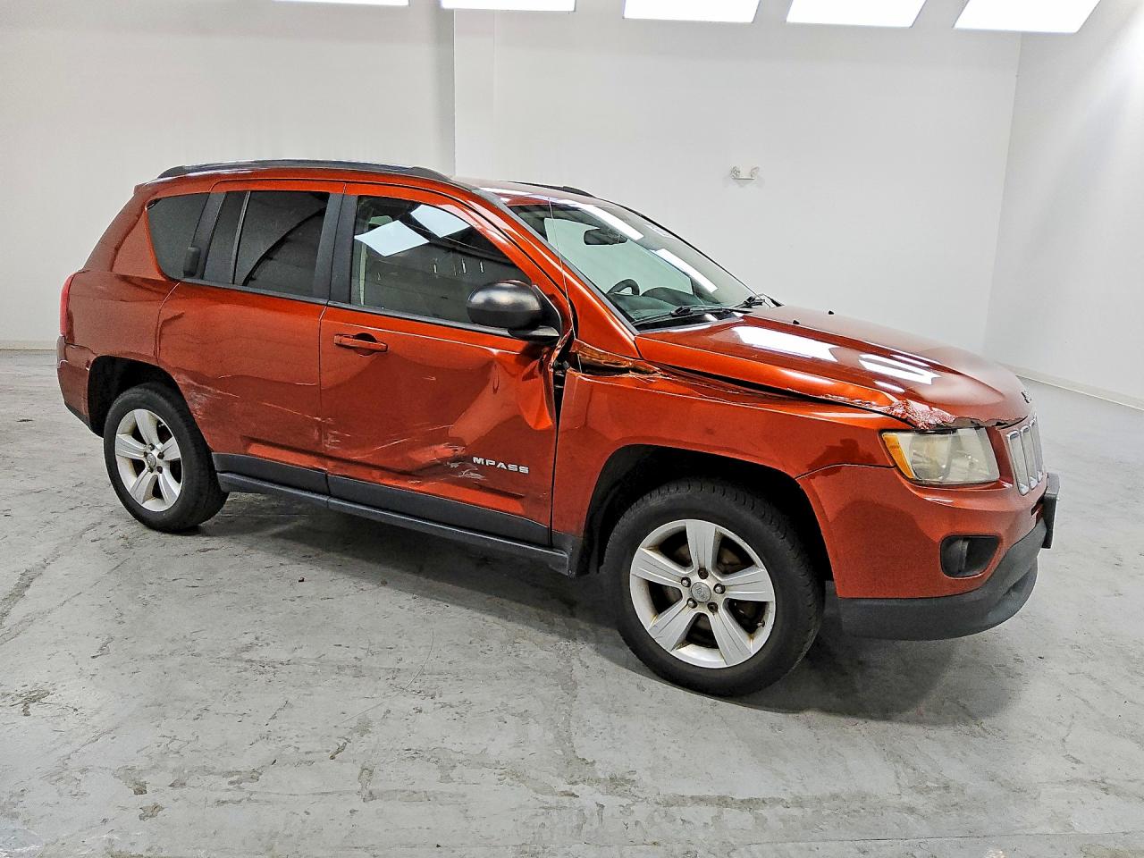 2012 Jeep Compass Sport Orange vin: 1C4NJCBA8CD605892