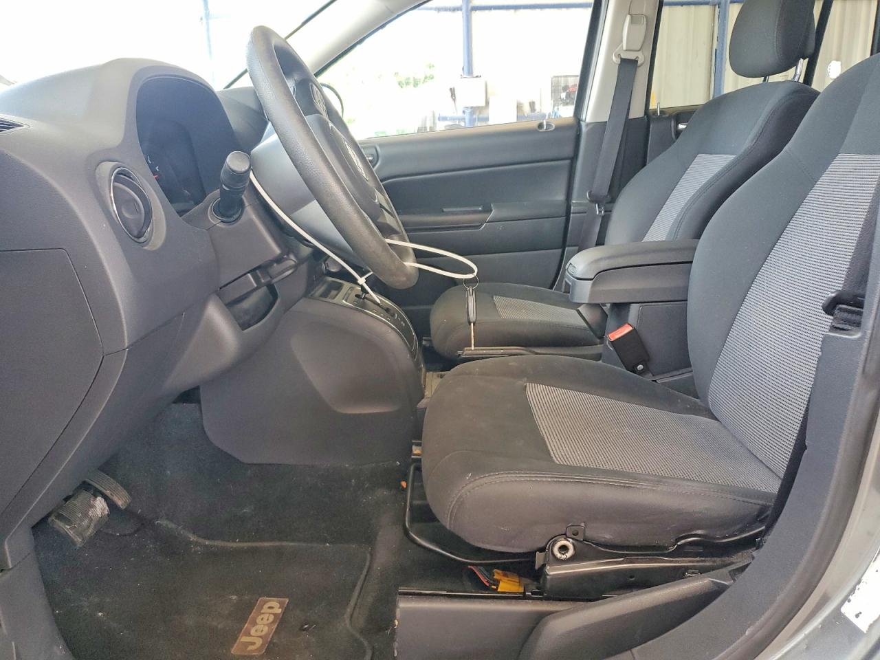 2012 Jeep Compass Sport Gray vin: 1C4NJCBA8CD634518