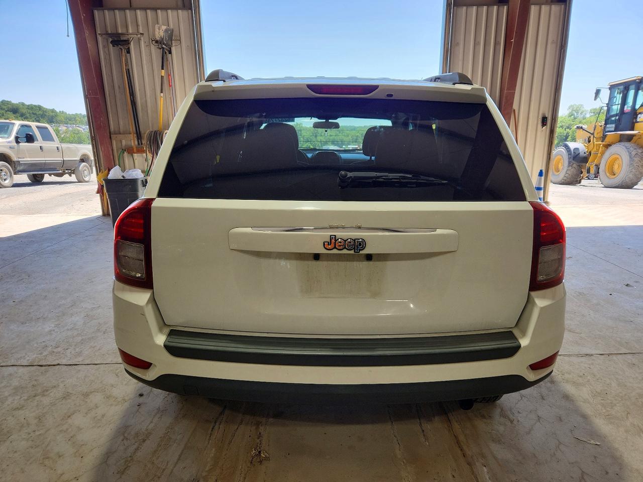2014 Jeep Compass Sport White vin: 1C4NJCBA8ED779108