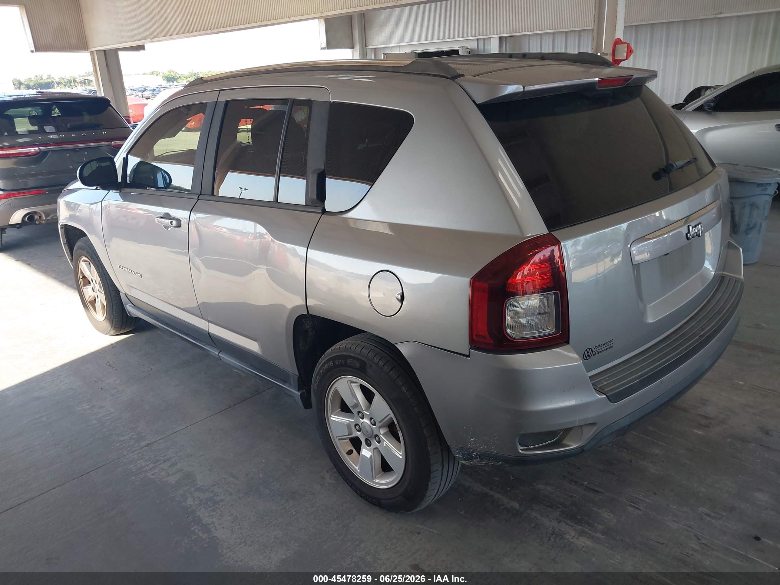 2014 Jeep Compass Sport Silver vin: 1C4NJCBA8ED882609