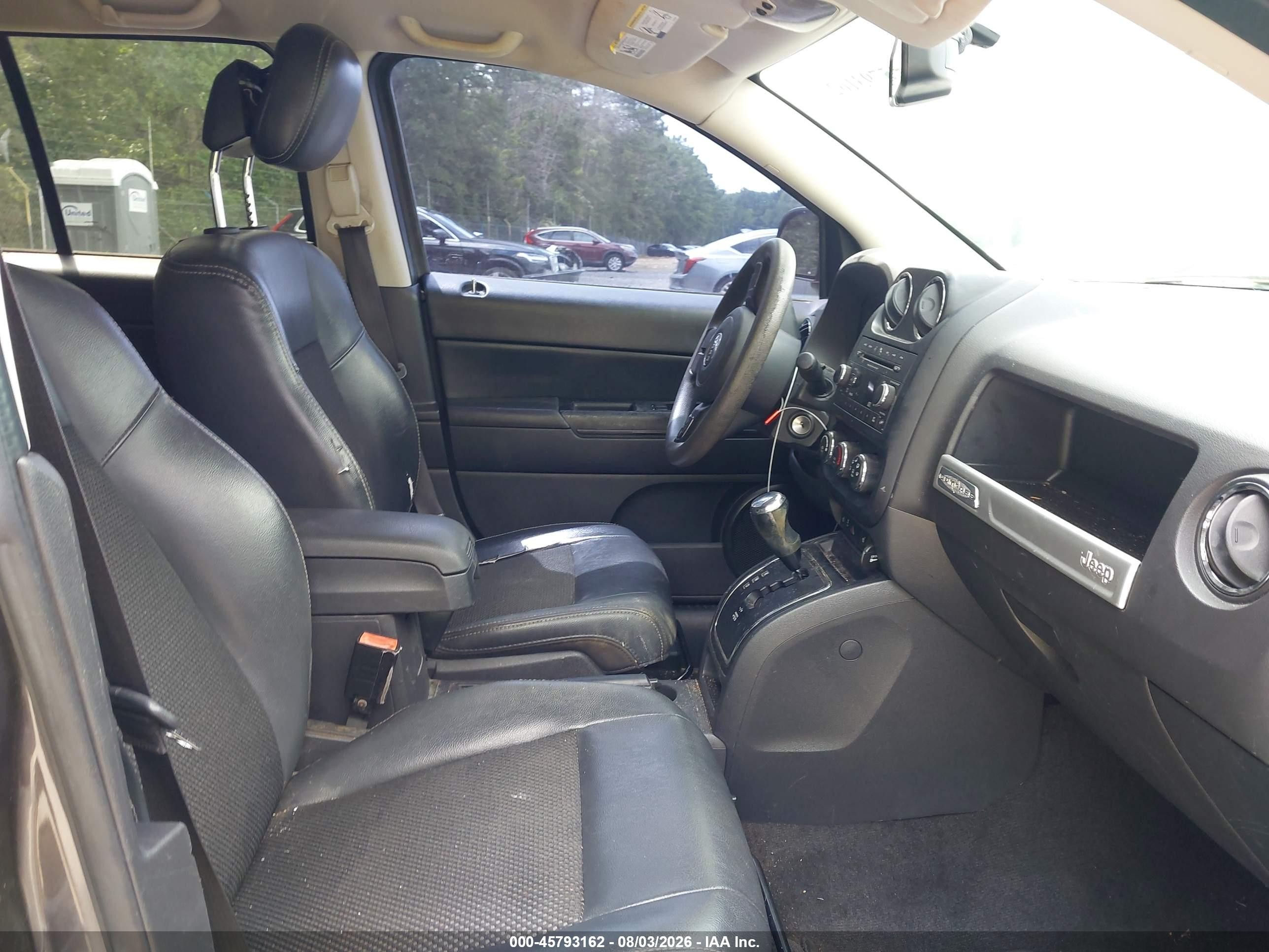 2015 Jeep Compass Altitude Edition Gray vin: 1C4NJCBA8FD171655