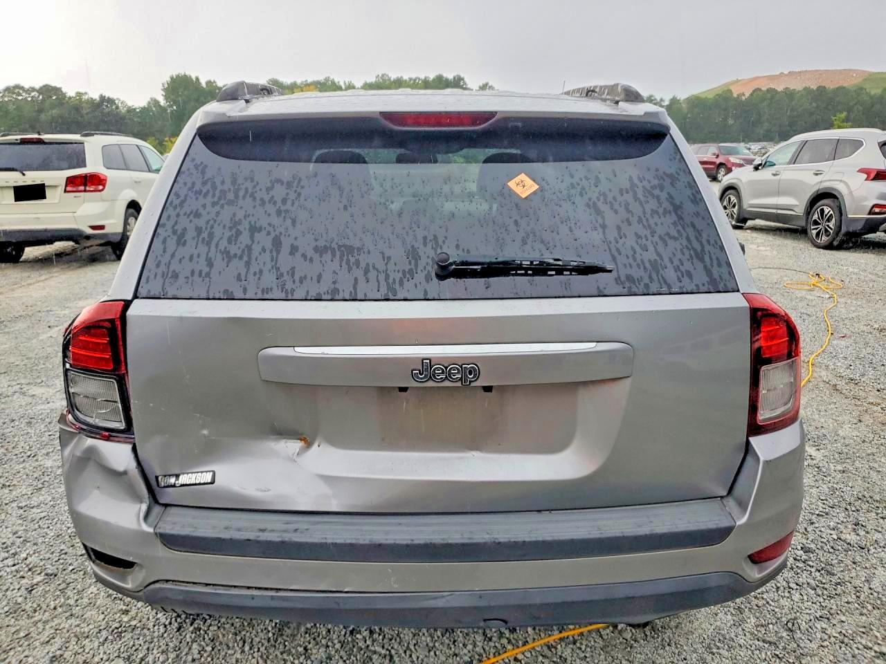 2015 Jeep Compass Sport Silver vin: 1C4NJCBA8FD198046