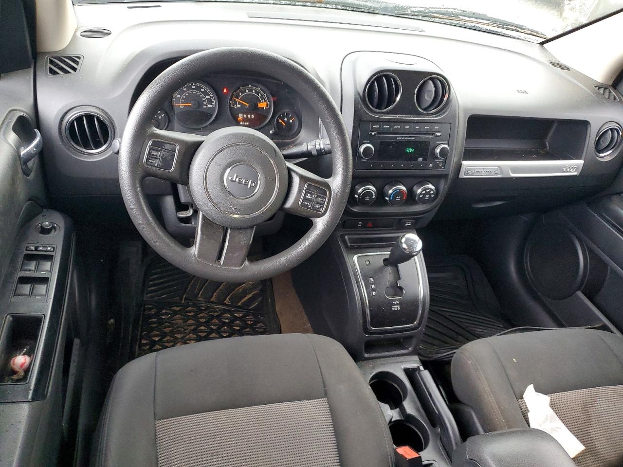 2015 Jeep Compass Sport Silver vin: 1C4NJCBA8FD198046