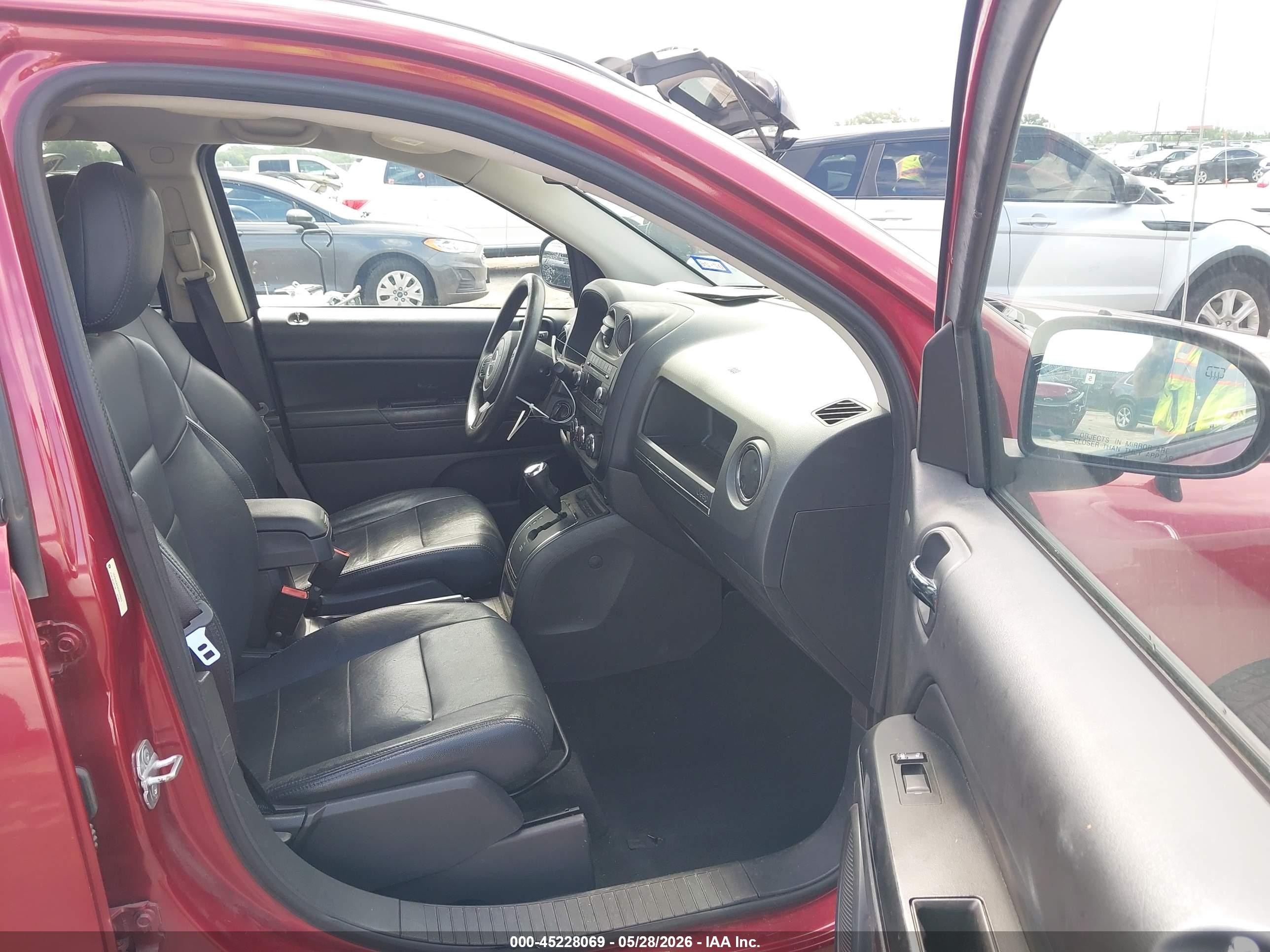 2012 Jeep Compass Sport Red vin: 1C4NJCBA9CD579223
