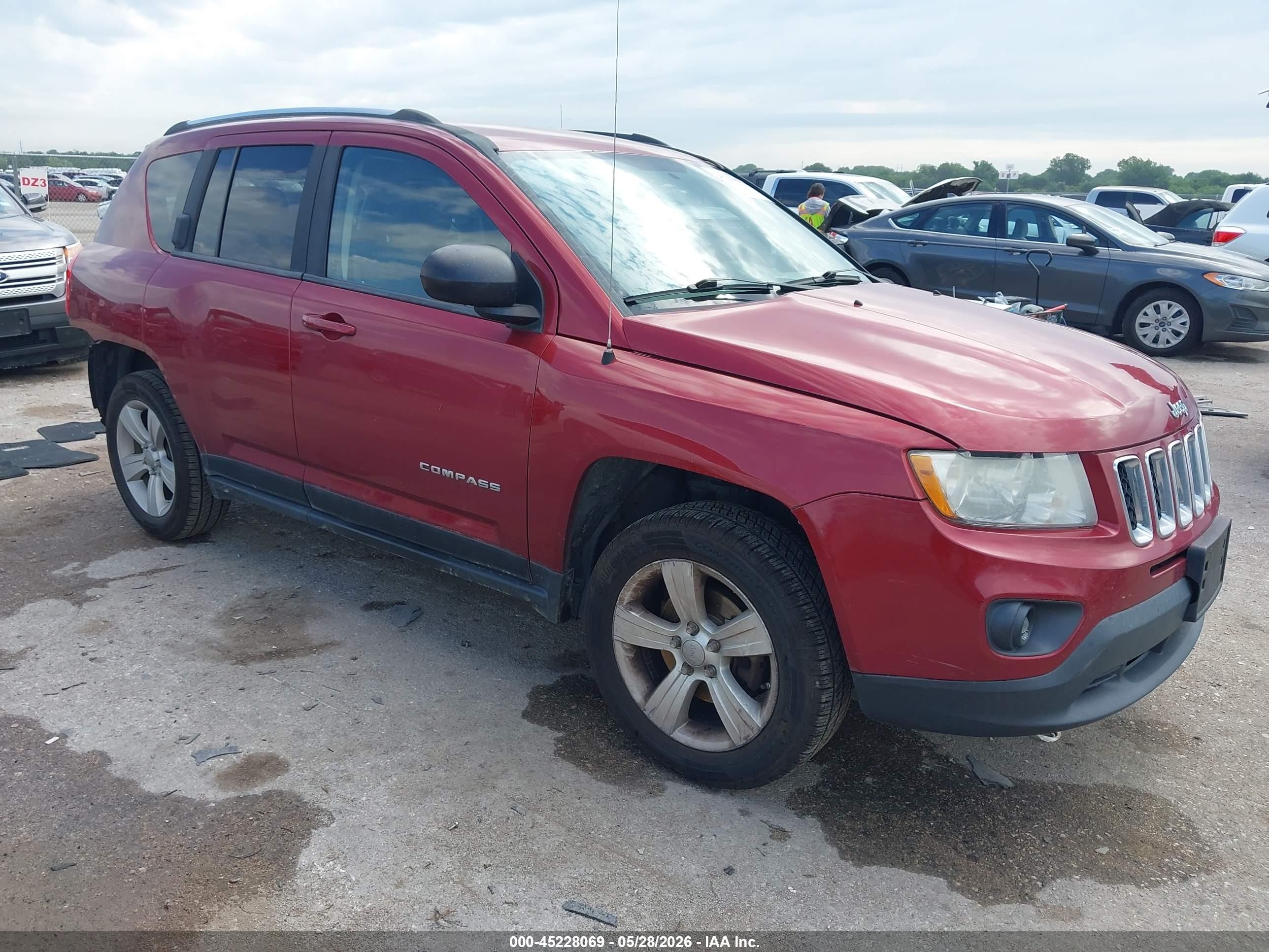 2012 Jeep Compass Sport Red vin: 1C4NJCBA9CD579223