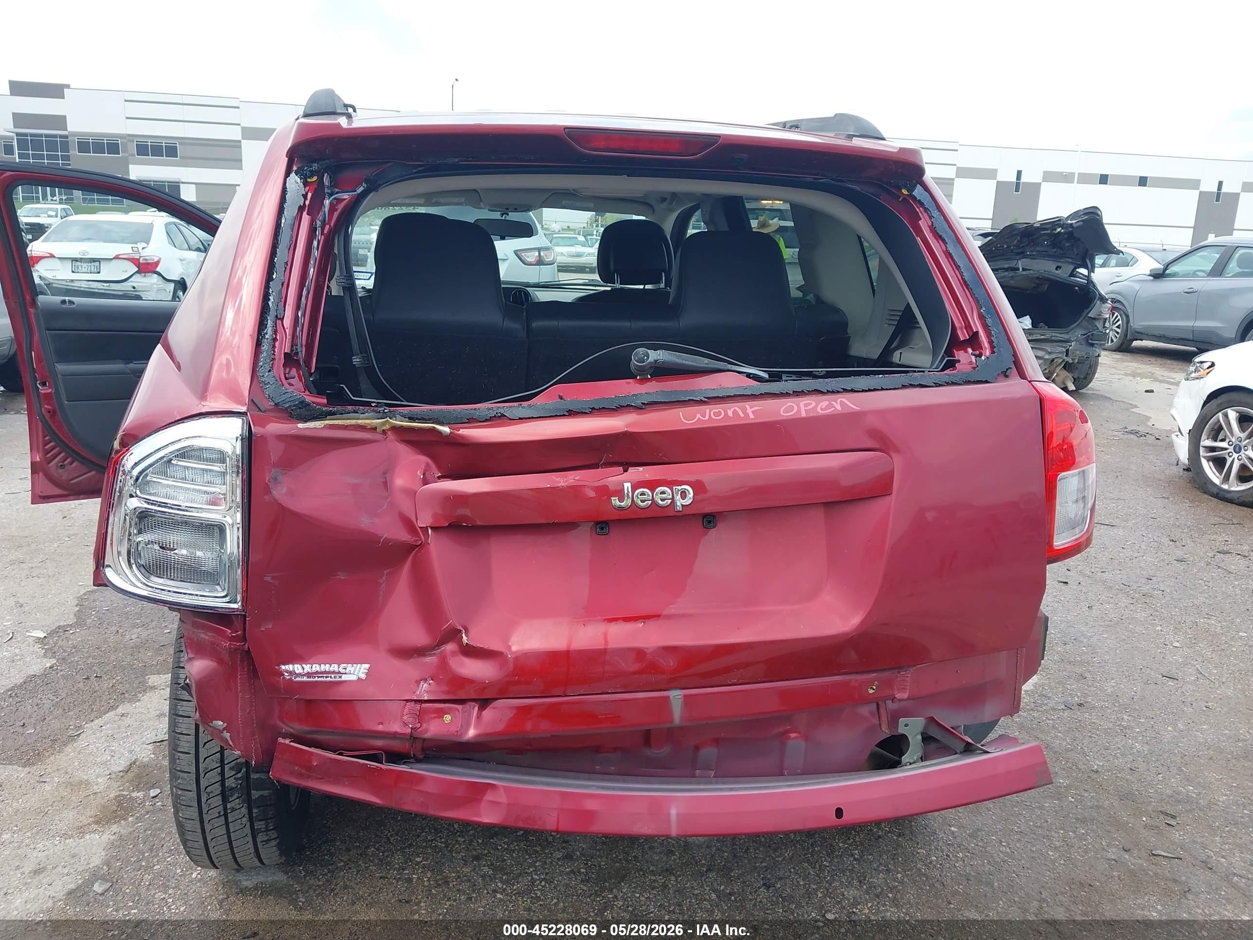 2012 Jeep Compass Sport Red vin: 1C4NJCBA9CD579223