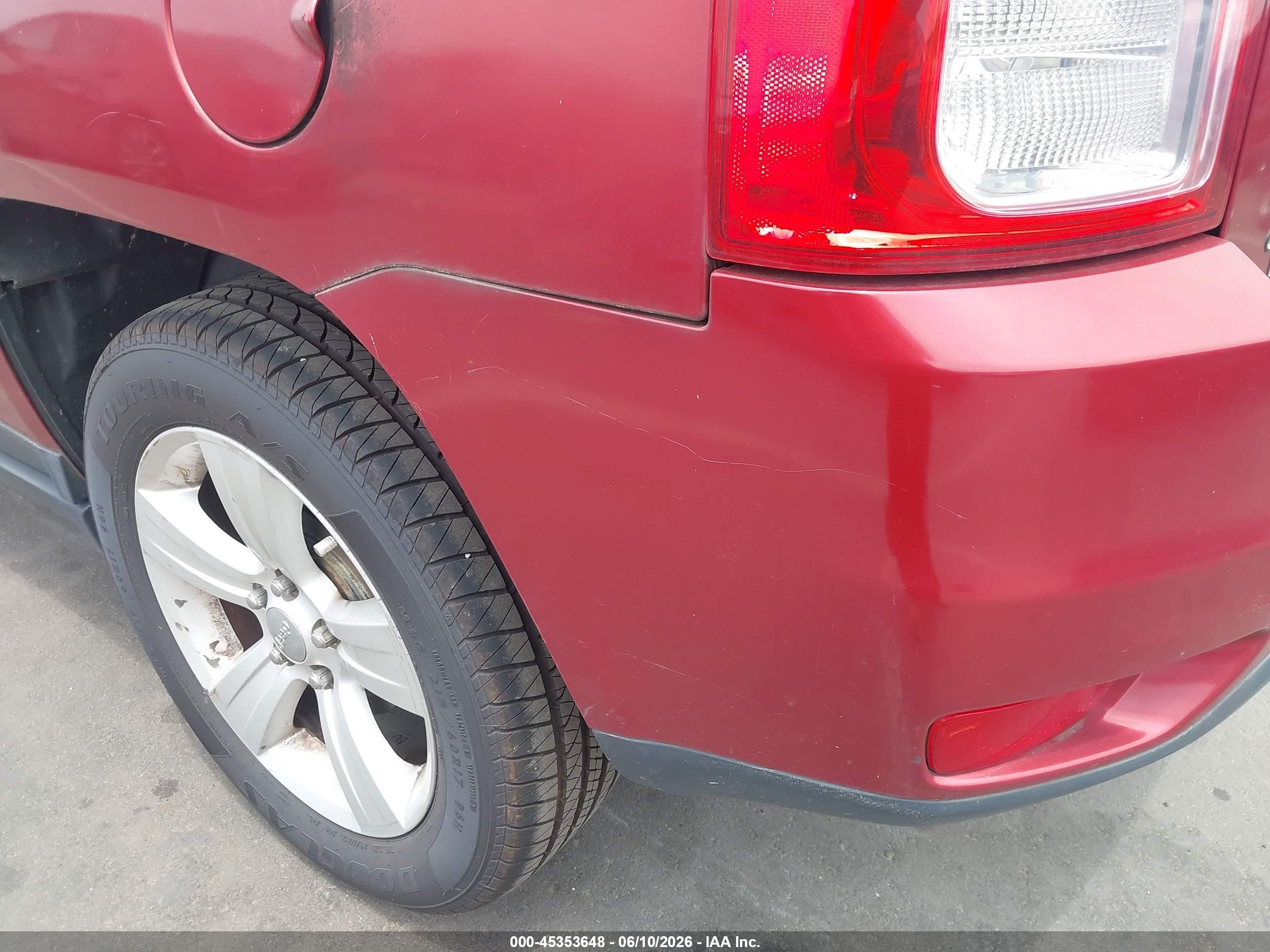 2012 Jeep Compass Sport Red vin: 1C4NJCBA9CD660240