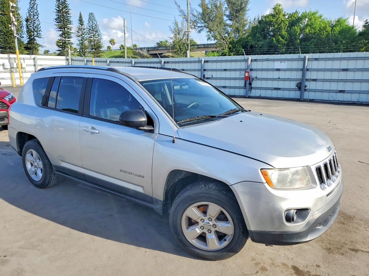 2013 Jeep Compass Sport Silver vin: 1C4NJCBA9DD130447