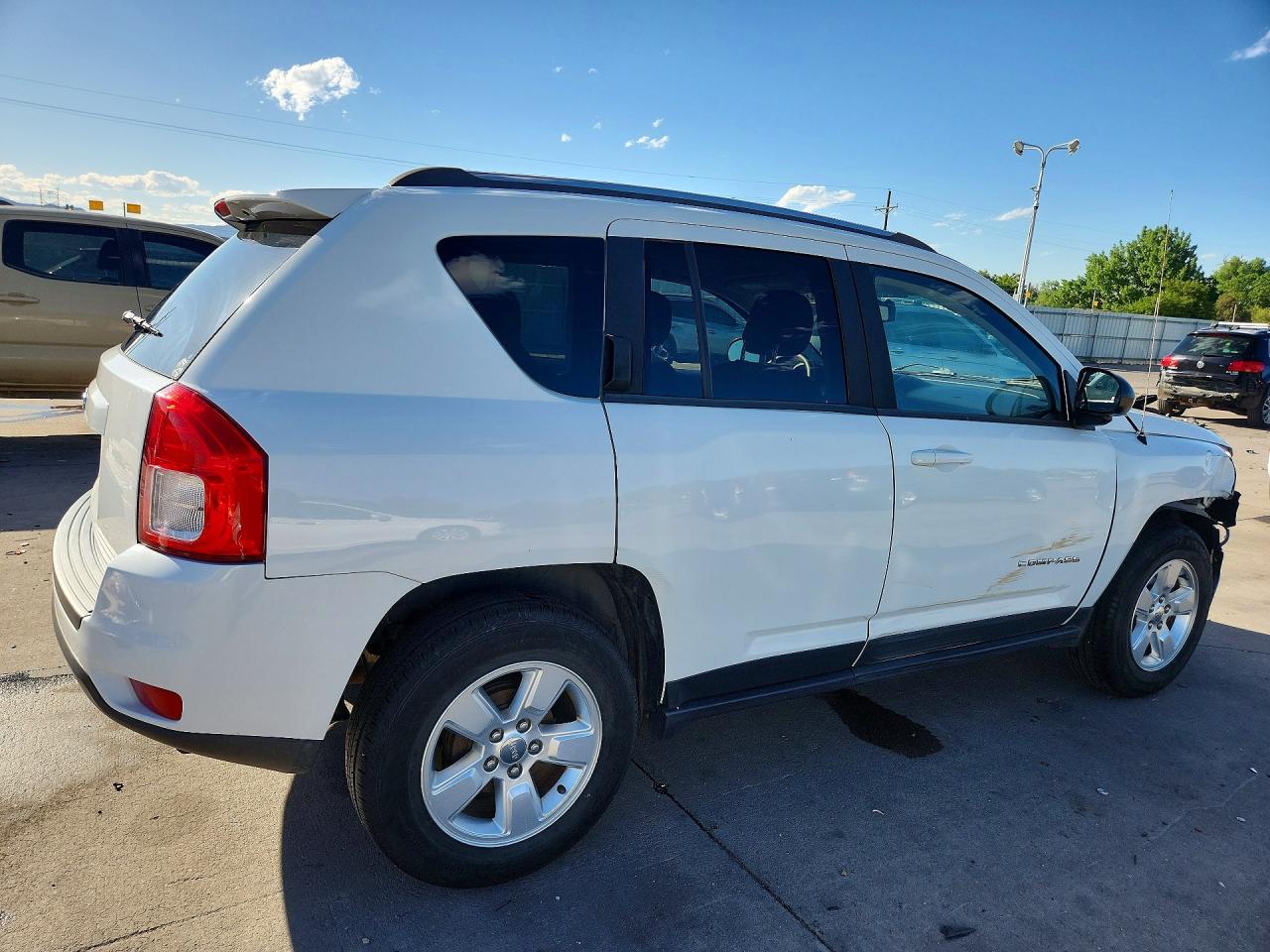 2013 Jeep Compass Sport White vin: 1C4NJCBA9DD246523