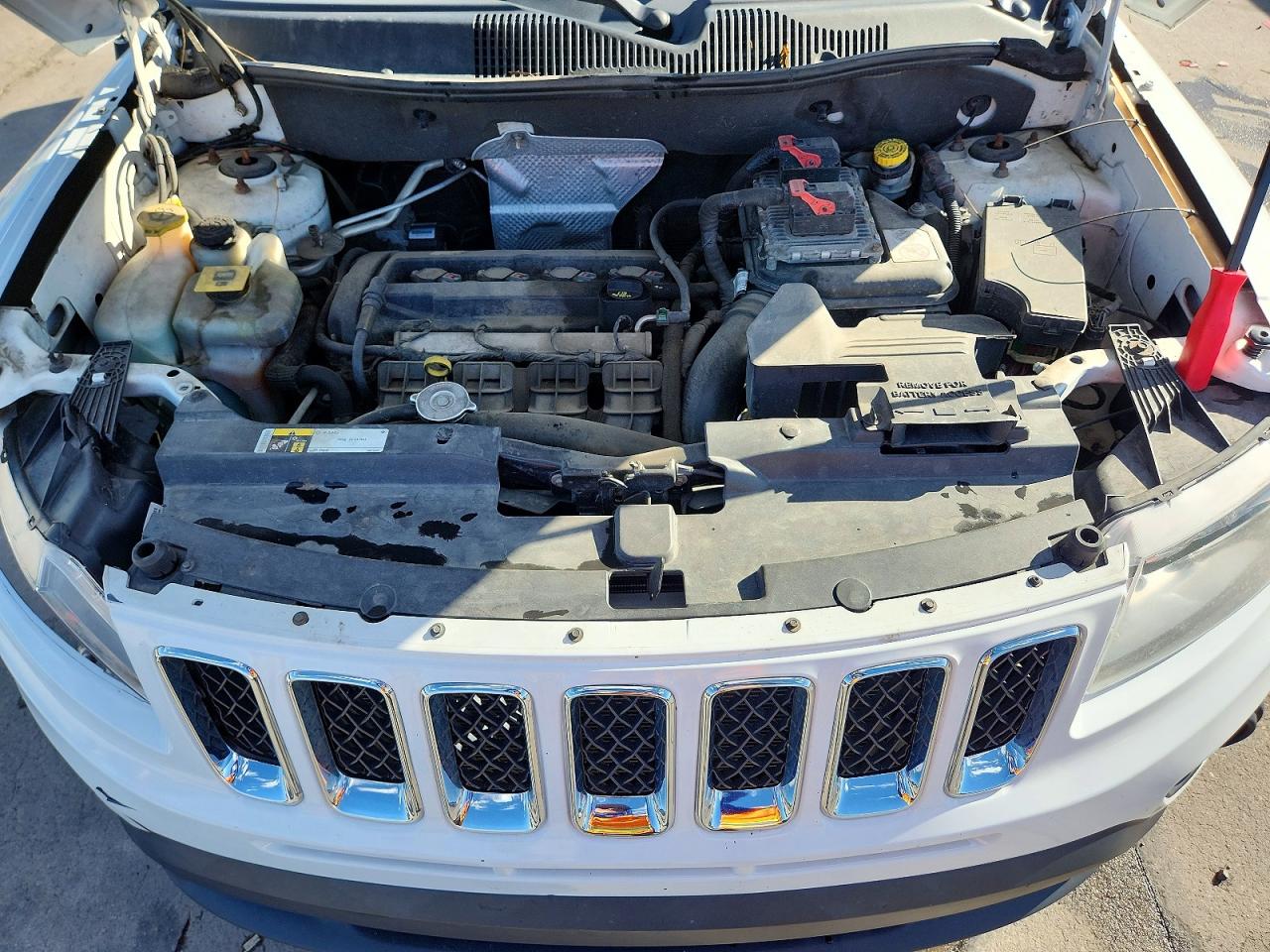 2013 Jeep Compass Sport White vin: 1C4NJCBA9DD246523