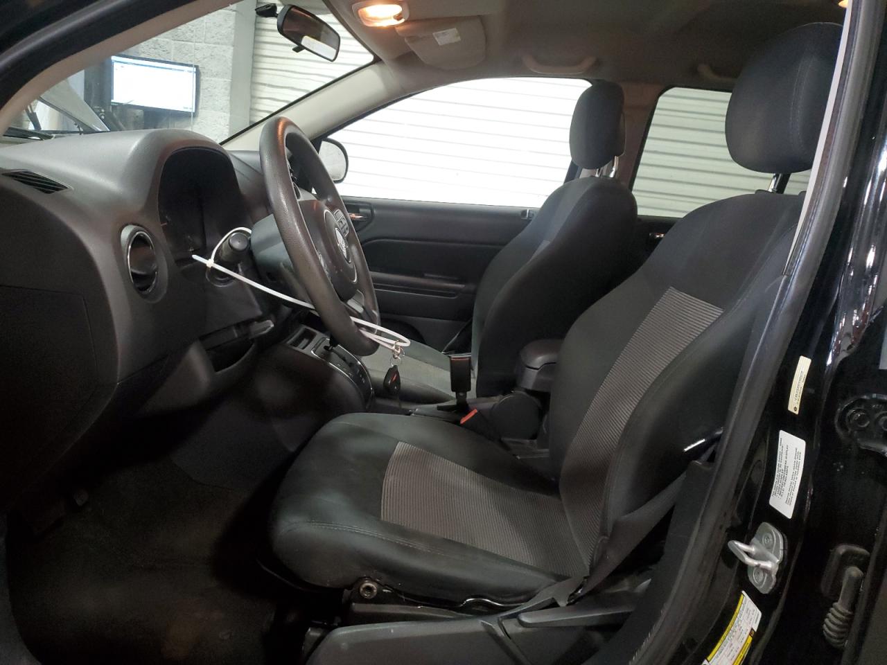 2014 Jeep Compass Sport Черный vin: 1C4NJCBA9ED505237