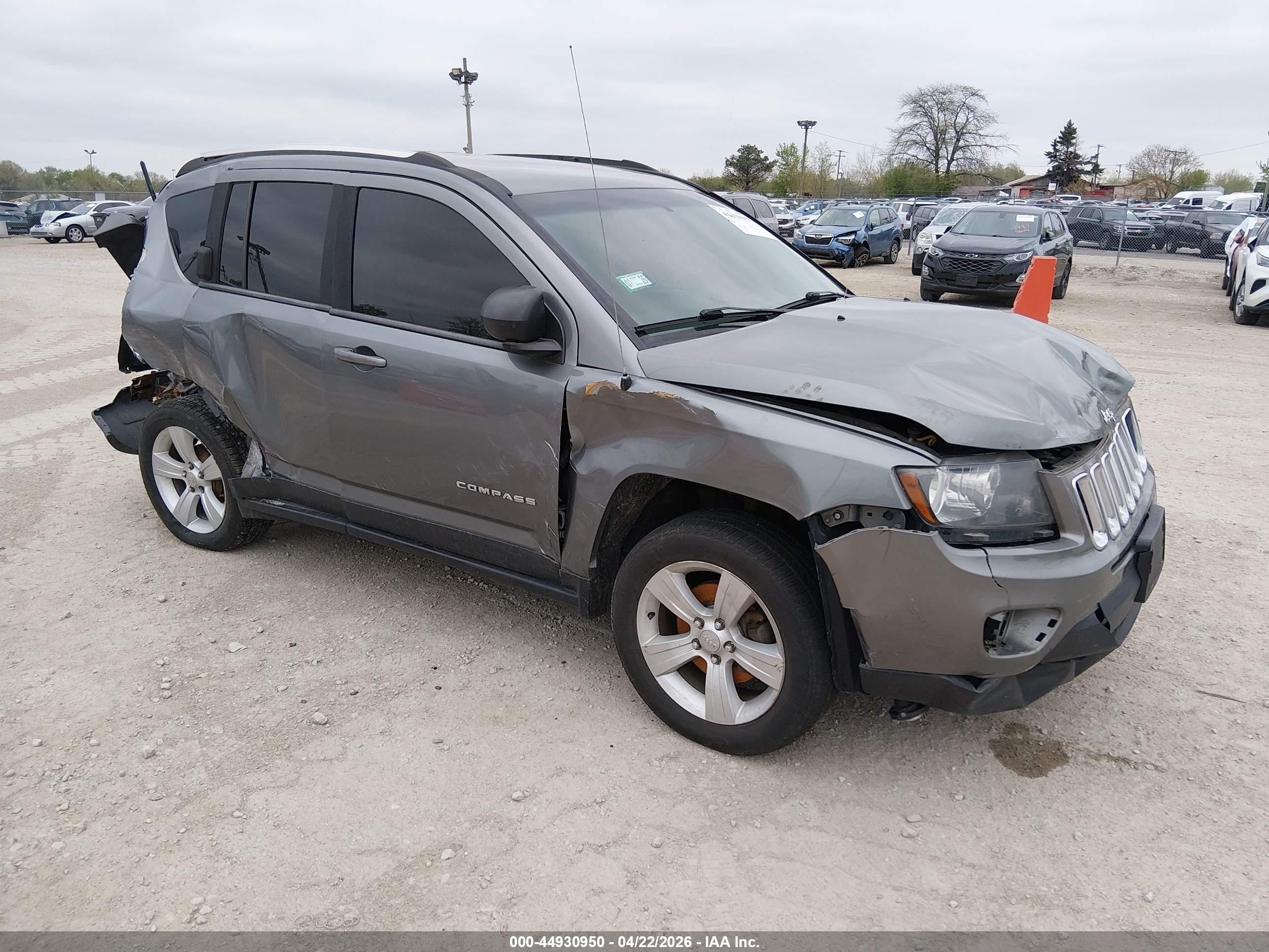2014 Jeep Compass Sport Silver vin: 1C4NJCBA9ED547956
