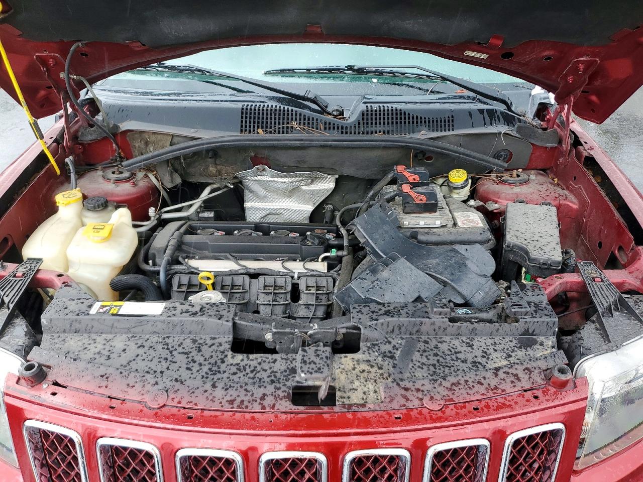 2015 Jeep Compass Sport Red vin: 1C4NJCBA9FD262420