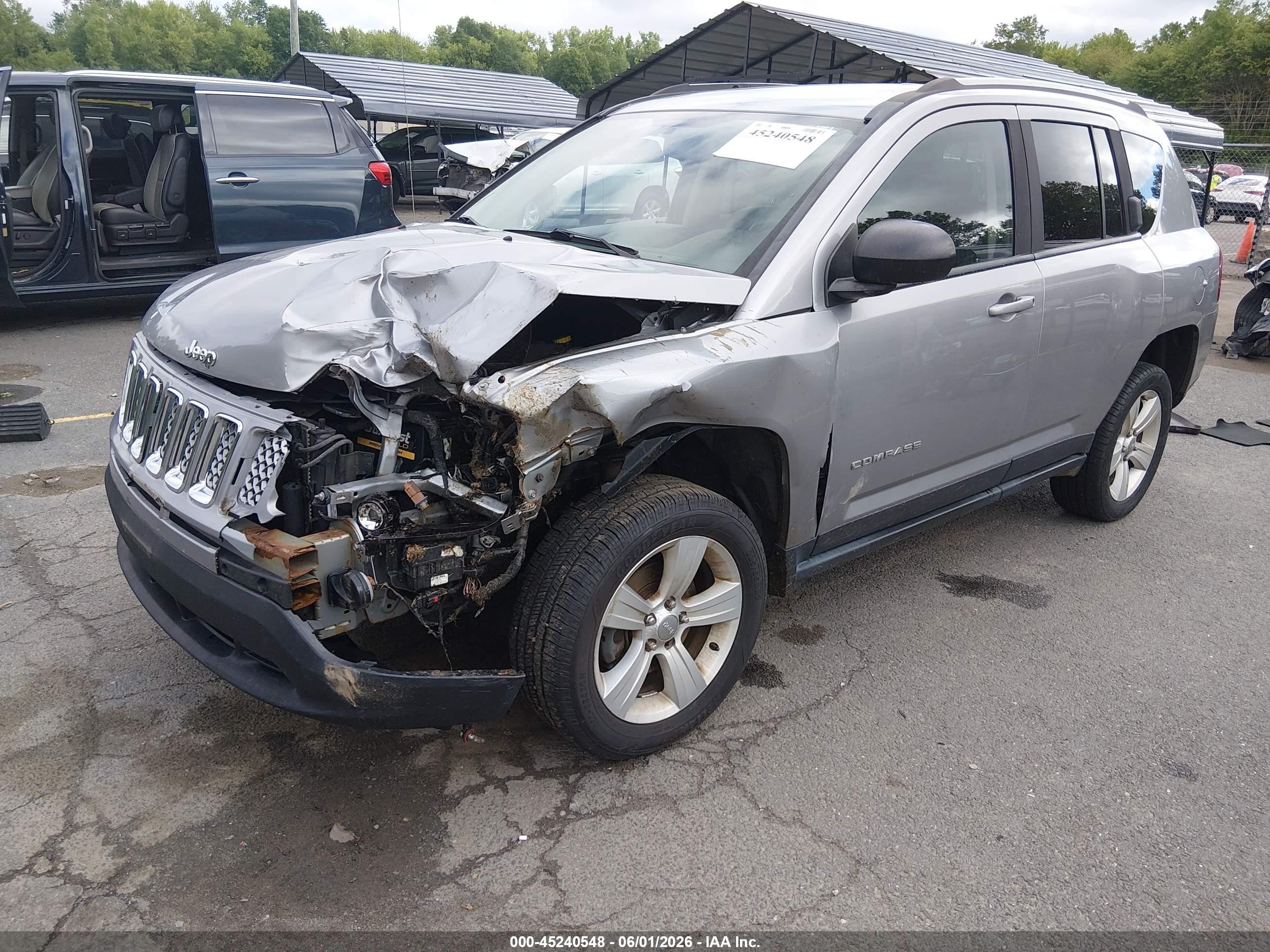 2016 Jeep Compass Sport Silver vin: 1C4NJCBA9GD720815