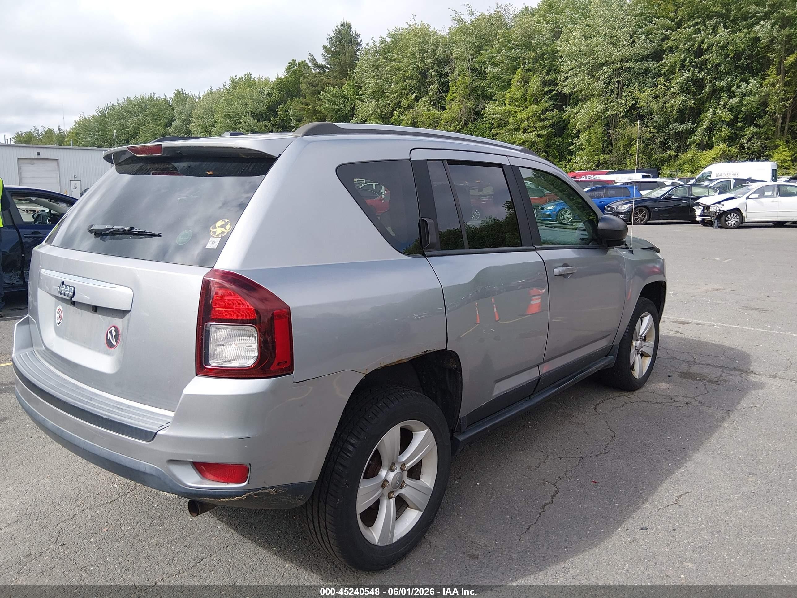 2016 Jeep Compass Sport Silver vin: 1C4NJCBA9GD720815