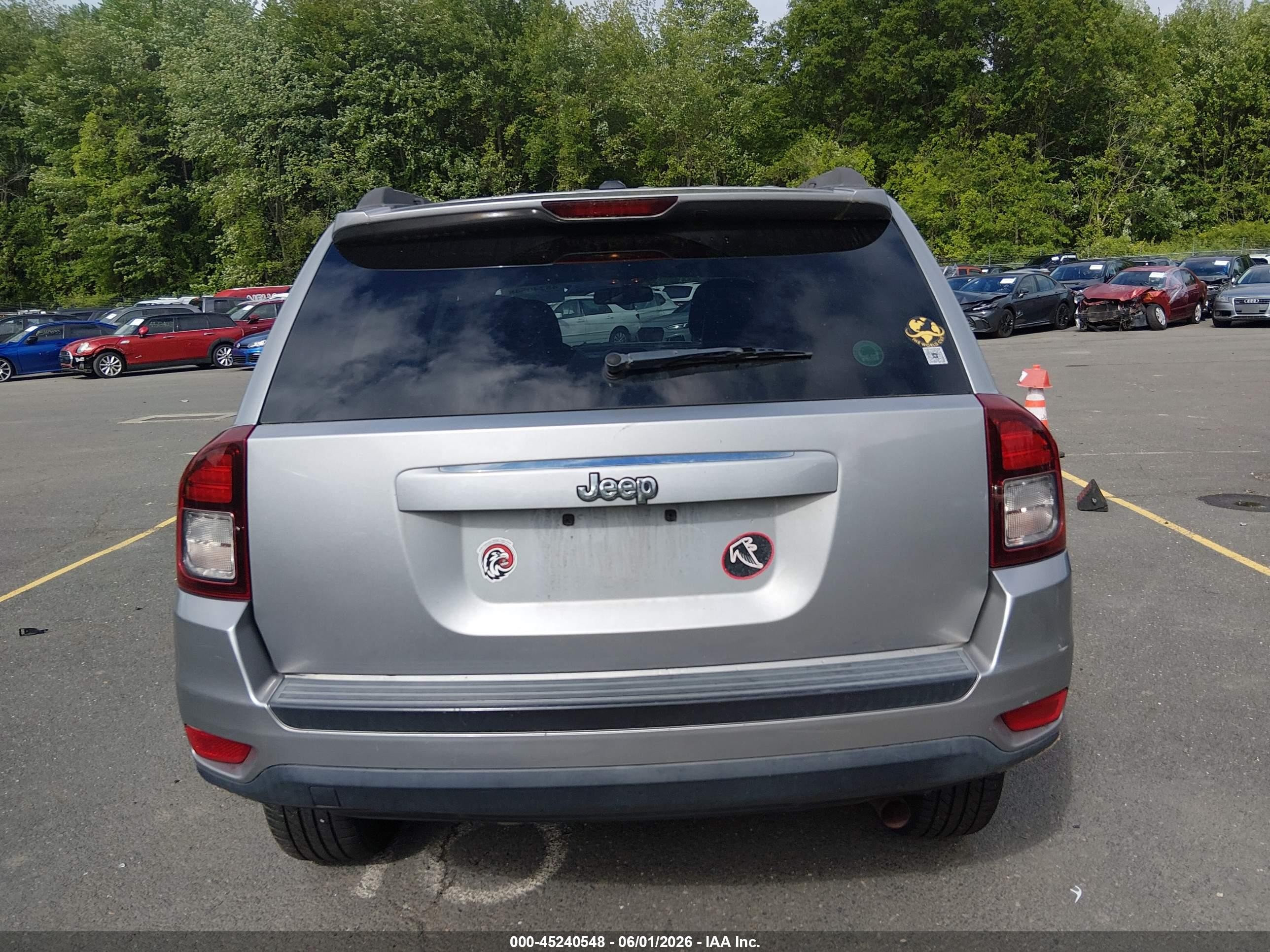 2016 Jeep Compass Sport Silver vin: 1C4NJCBA9GD720815