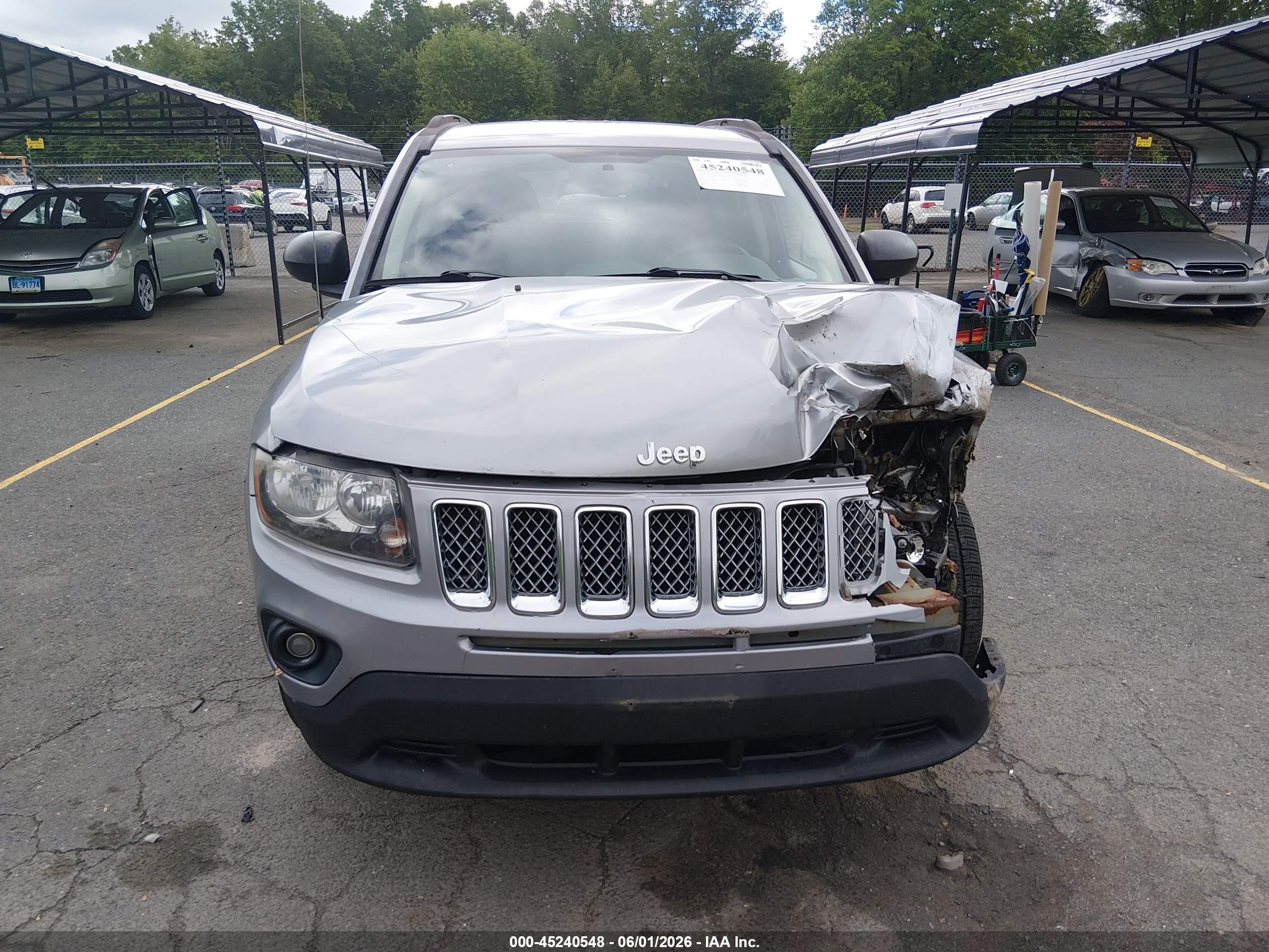 2016 Jeep Compass Sport Silver vin: 1C4NJCBA9GD720815
