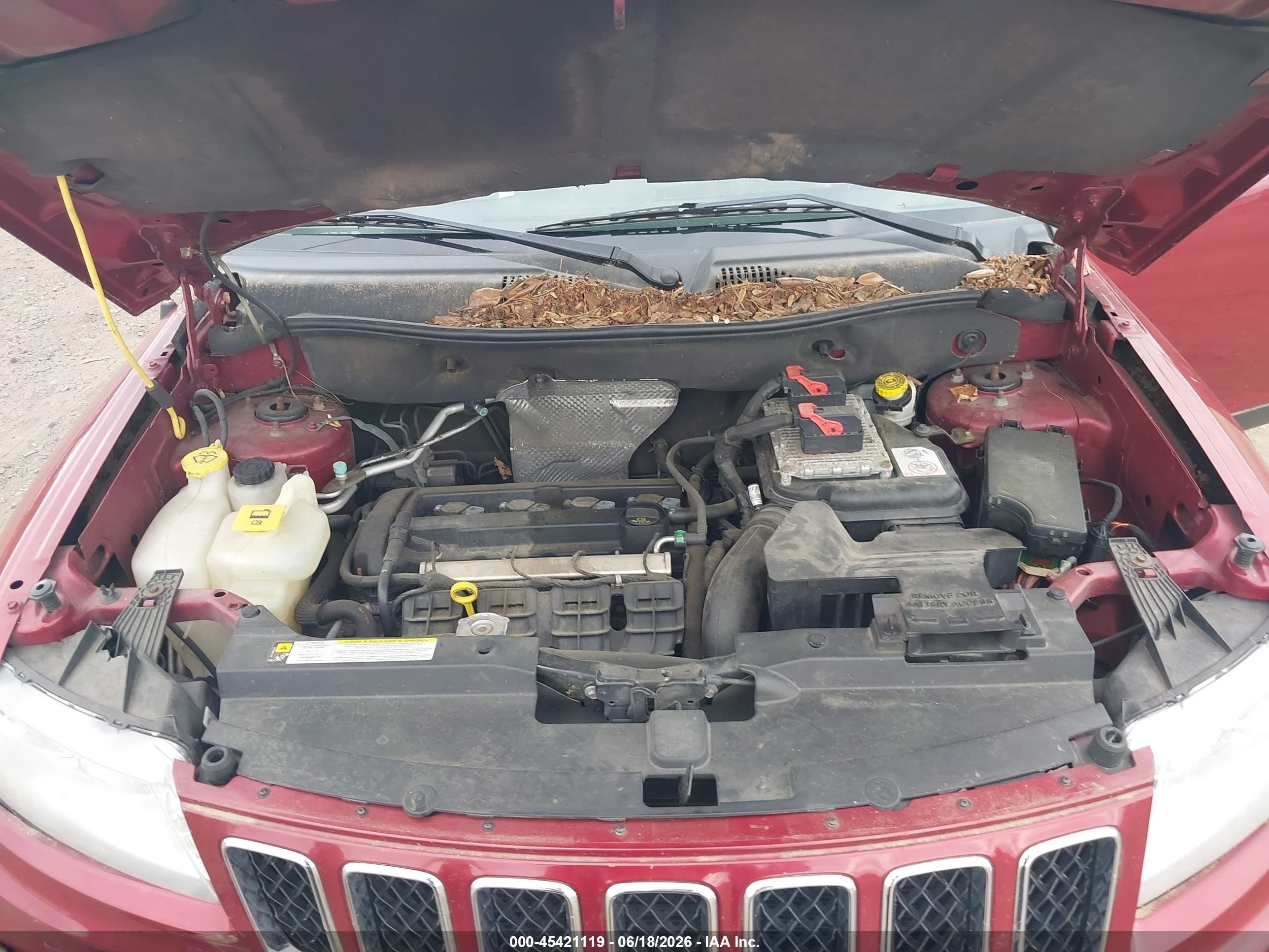 2012 Jeep Compass Sport Red vin: 1C4NJCBAXCD579912