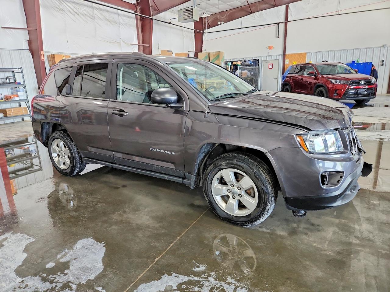 2014 Jeep Compass Sport Gray vin: 1C4NJCBAXED789185