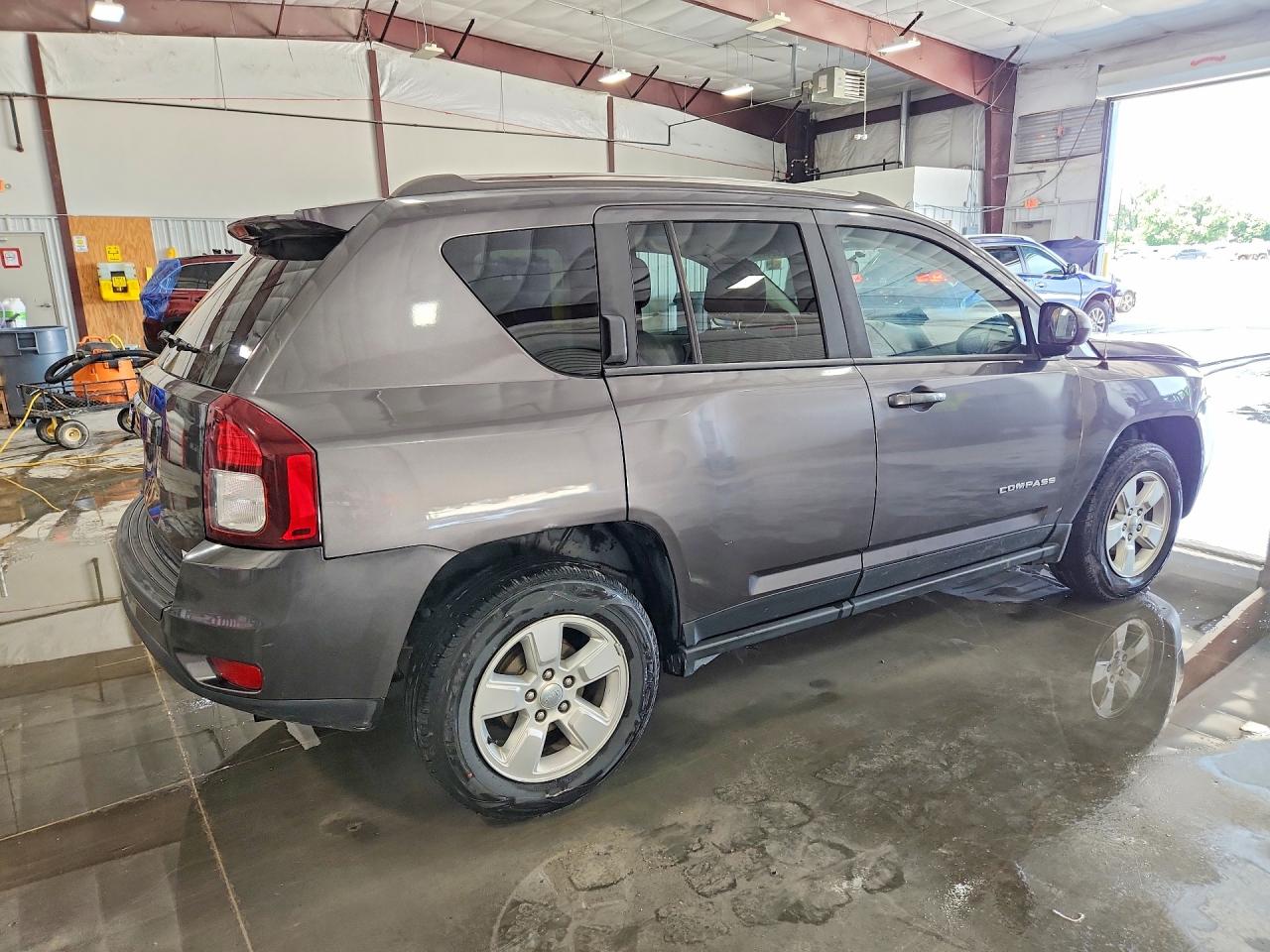2014 Jeep Compass Sport Gray vin: 1C4NJCBAXED789185