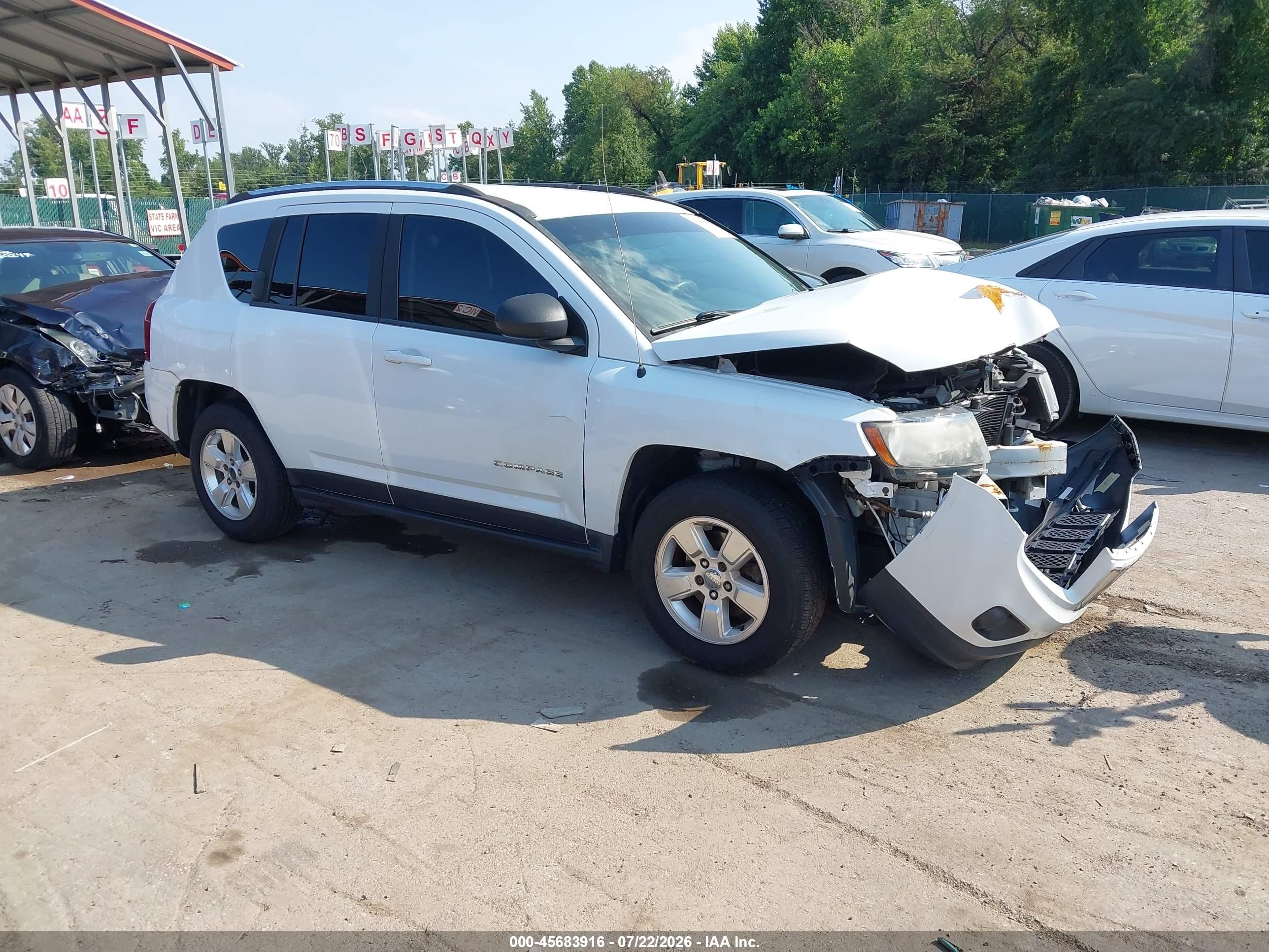 2014 Jeep Compass Sport White vin: 1C4NJCBAXED844735