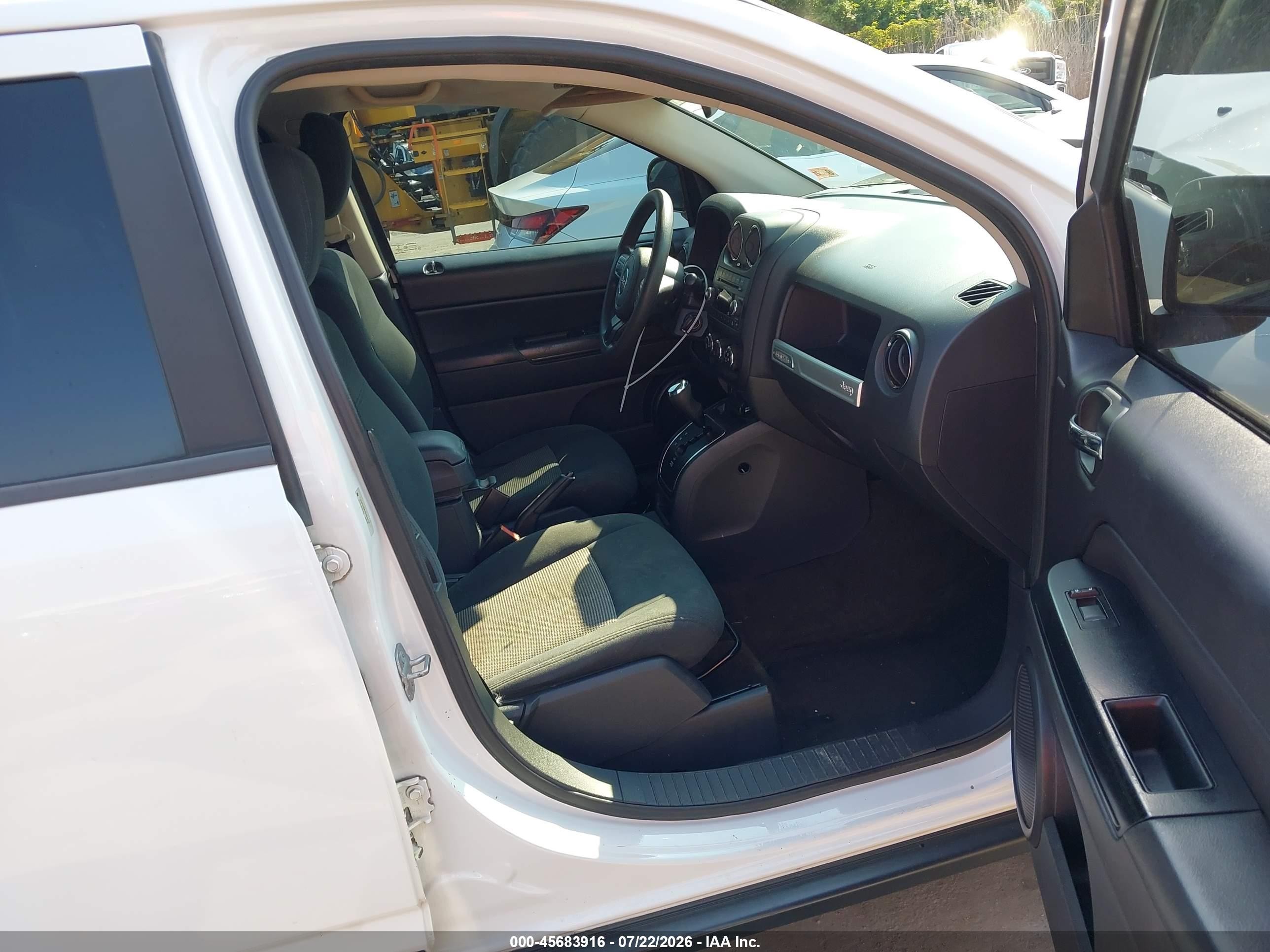 2014 Jeep Compass Sport Белый vin: 1C4NJCBAXED844735