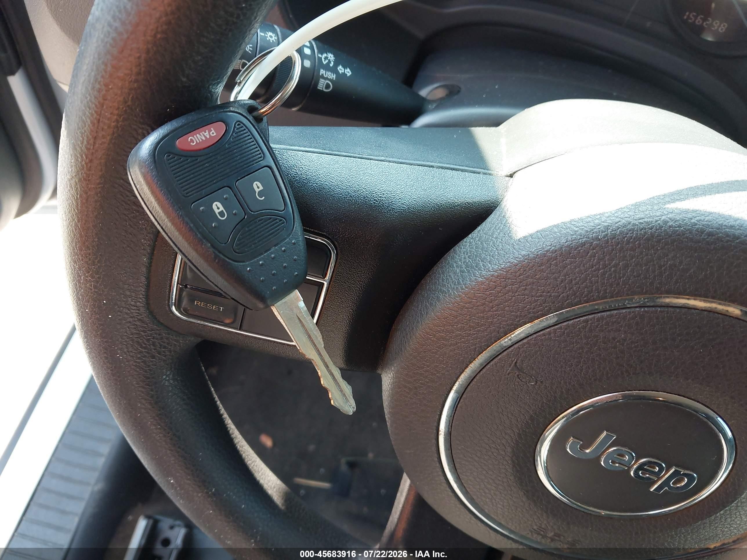 2014 Jeep Compass Sport Белый vin: 1C4NJCBAXED844735