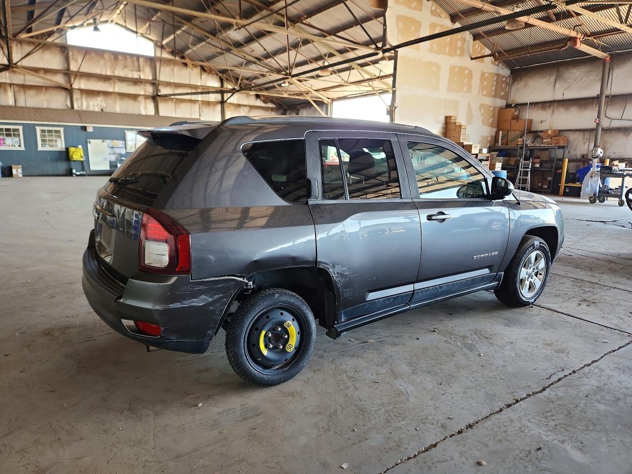 2015 Jeep Compass Sport Gray vin: 1C4NJCBAXFD250387