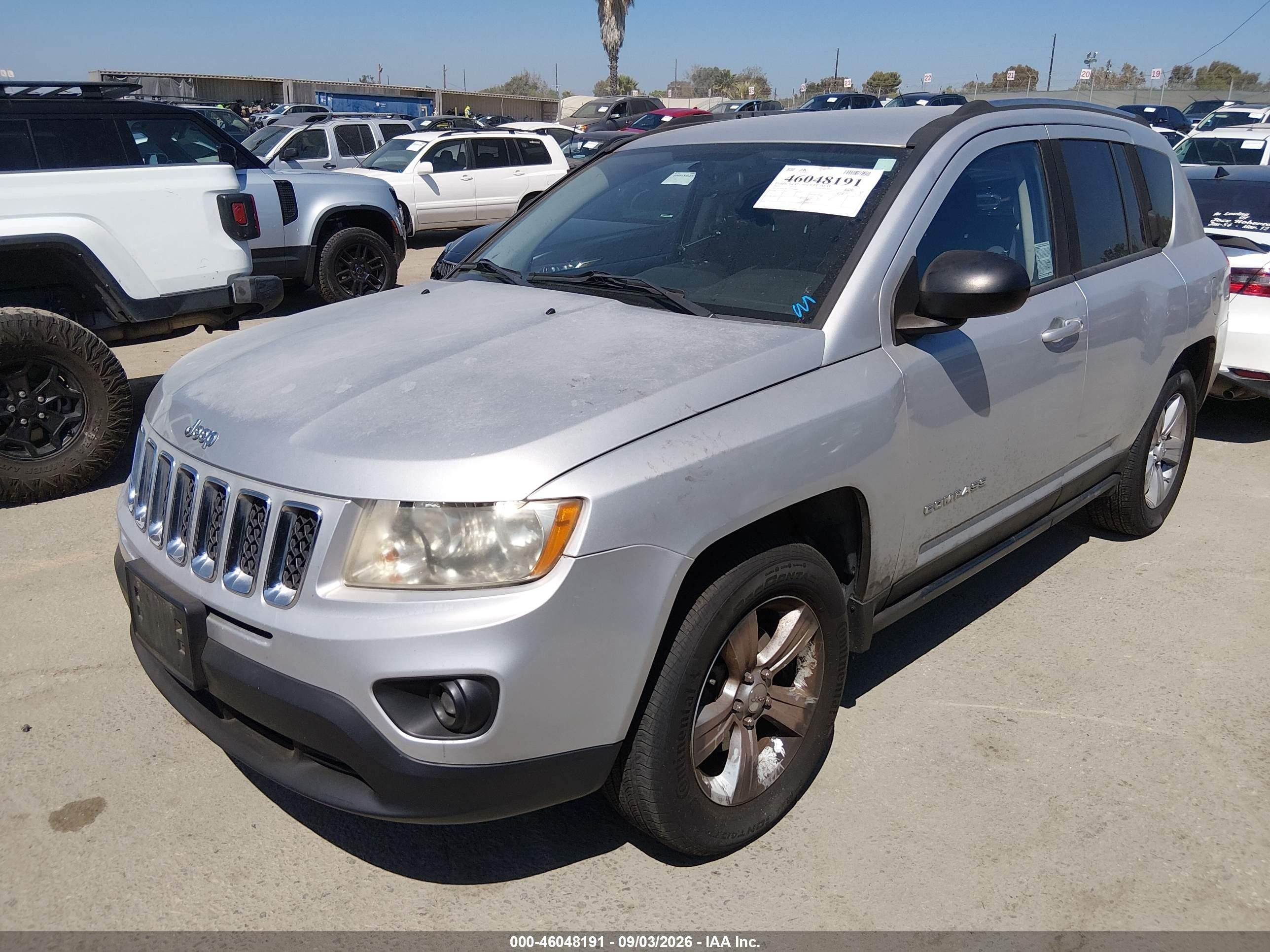 2012 Jeep Compass Sport Серебряный vin: 1C4NJCBB0CD724044
