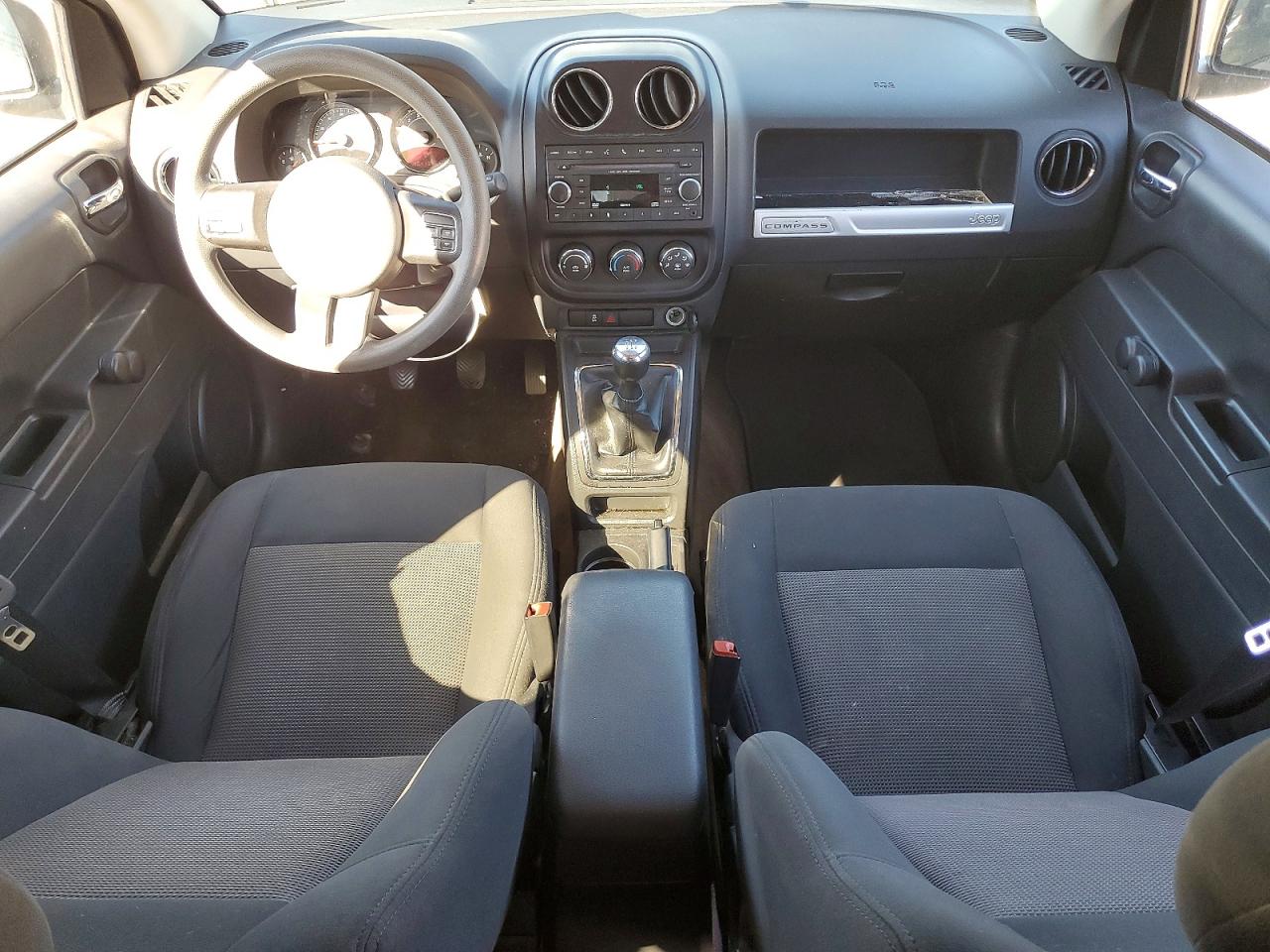 2014 Jeep Compass Sport Серый vin: 1C4NJCBB1ED888079