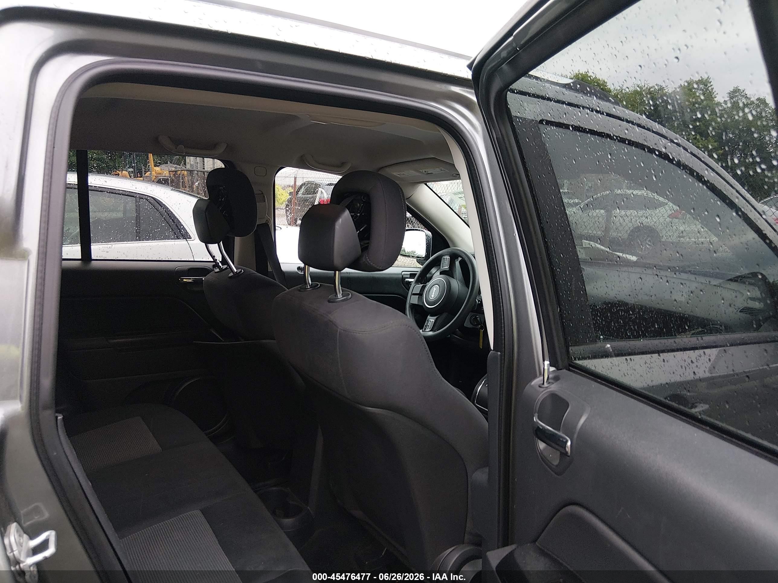 2012 Jeep Compass Sport Серый vin: 1C4NJCBB2CD513623