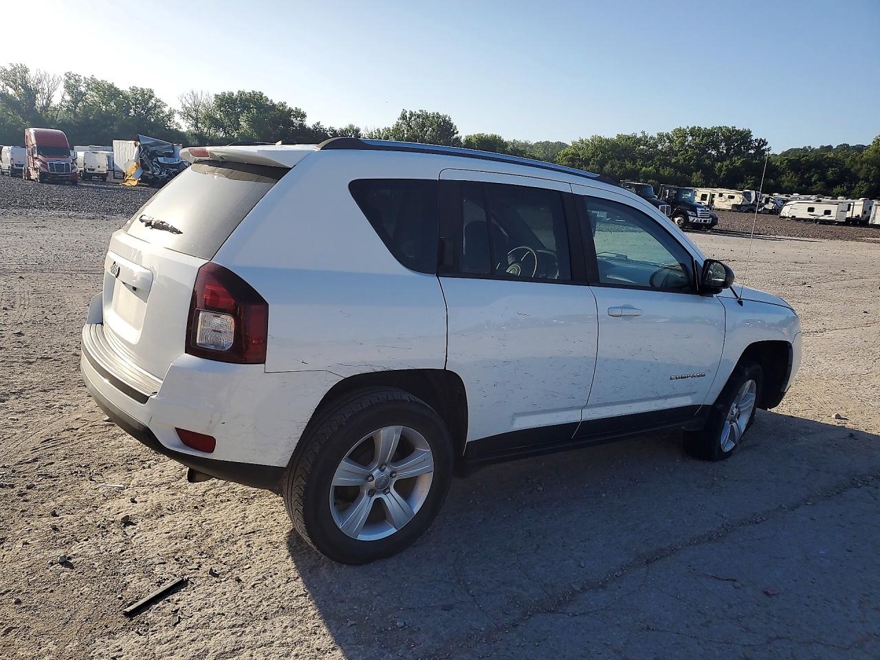 2014 Jeep Compass Sport White vin: 1C4NJCBB2ED831387