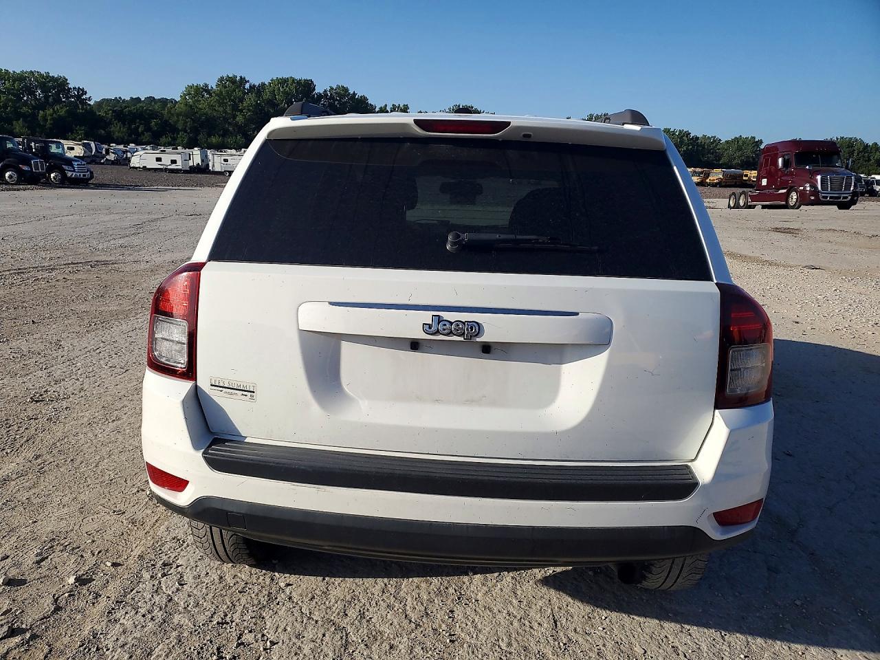 2014 Jeep Compass Sport White vin: 1C4NJCBB2ED831387