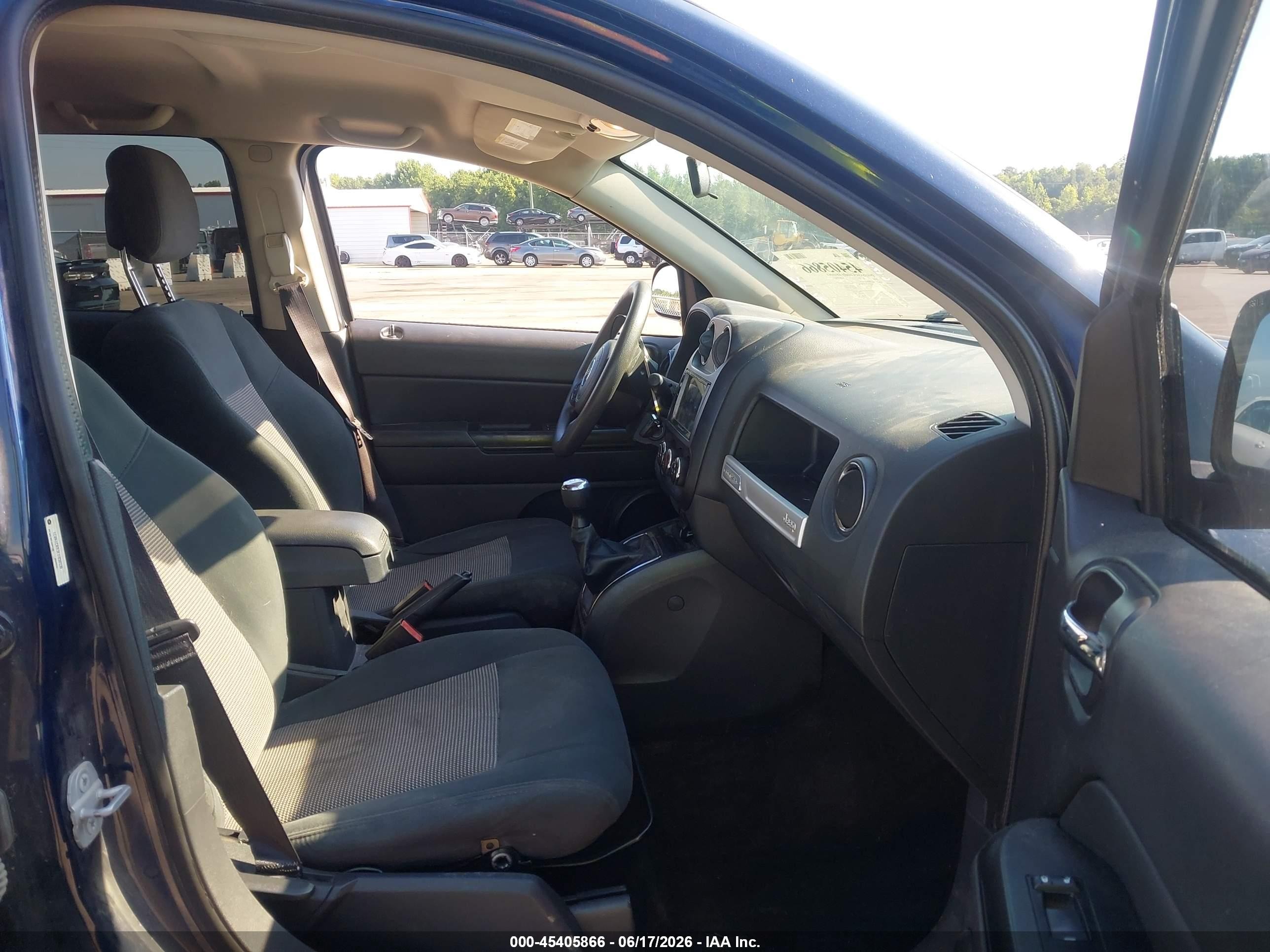 2014 Jeep Compass Sport Blue vin: 1C4NJCBB3ED856539