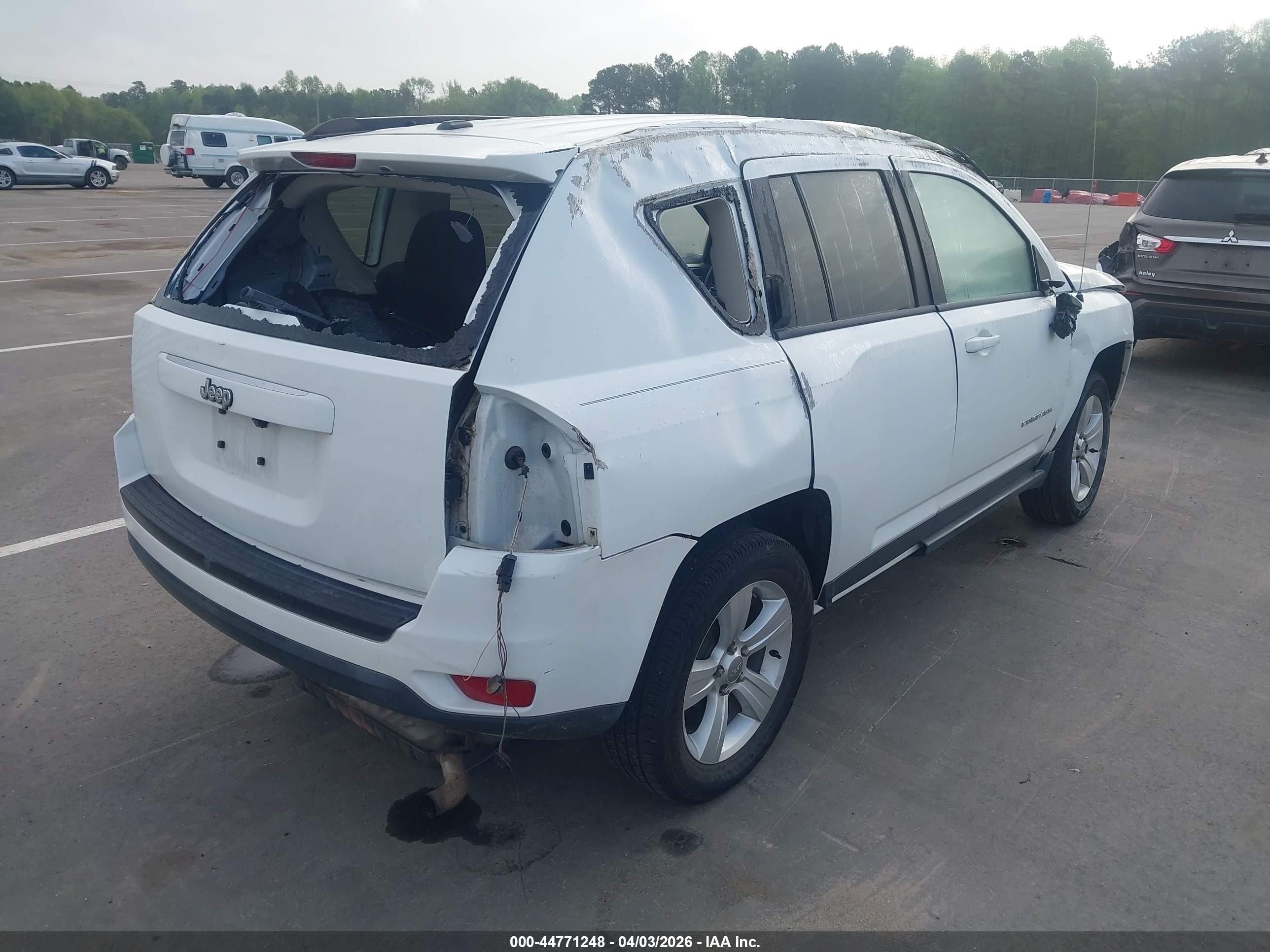 2015 Jeep Compass Sport White vin: 1C4NJCBB3FD115860