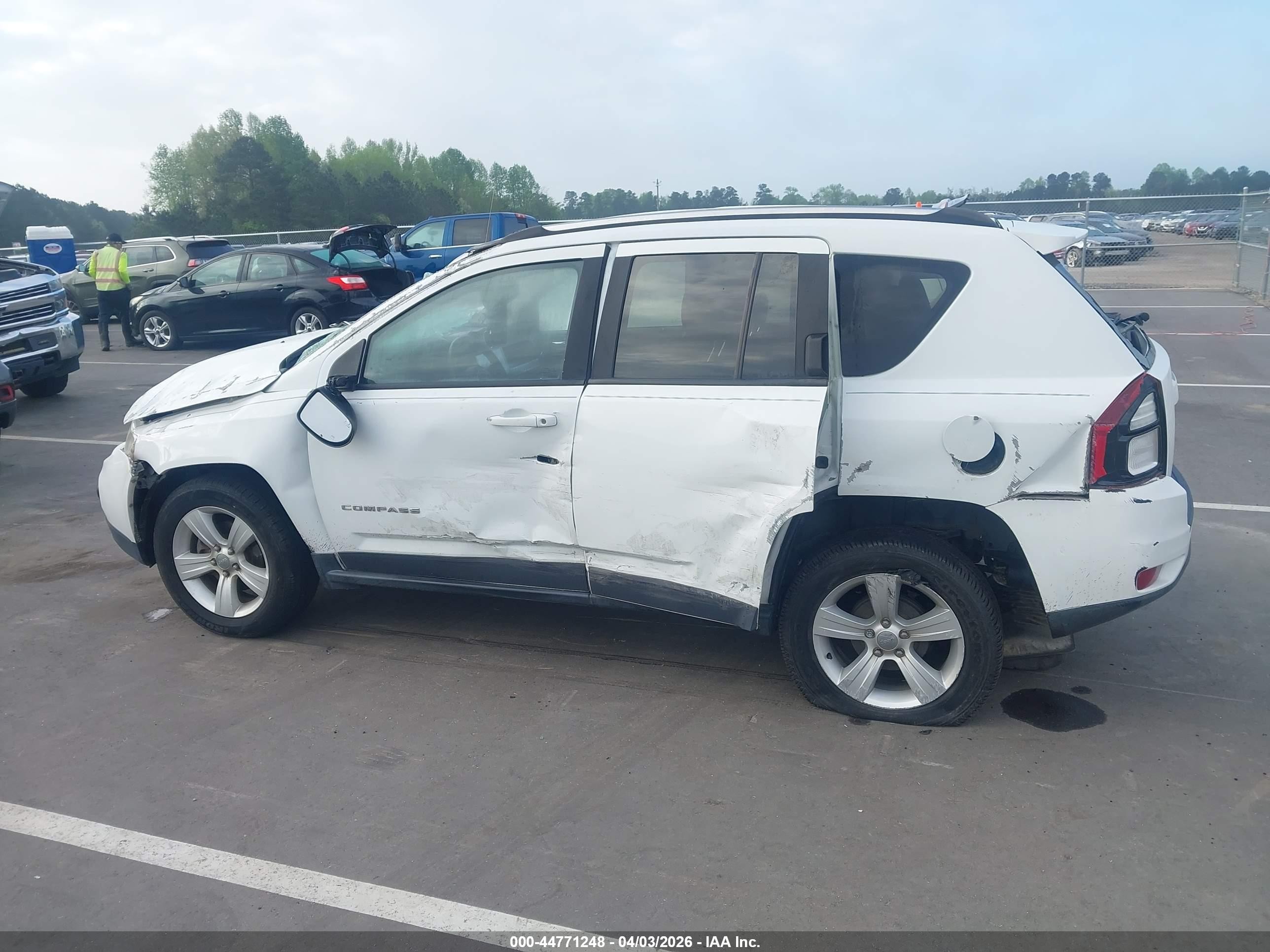 2015 Jeep Compass Sport White vin: 1C4NJCBB3FD115860