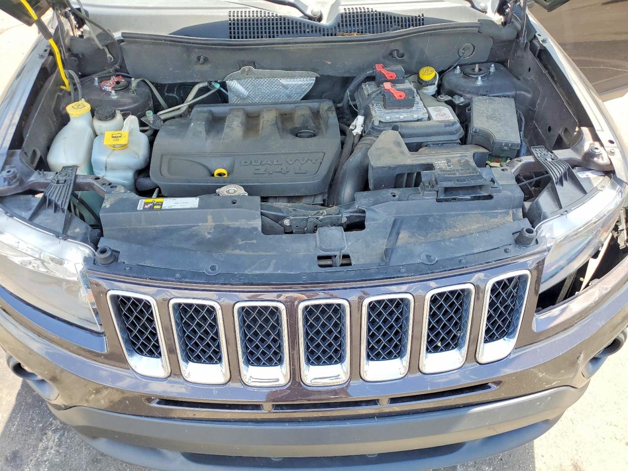 2014 Jeep Compass Sport Brown vin: 1C4NJCBB7ED819333