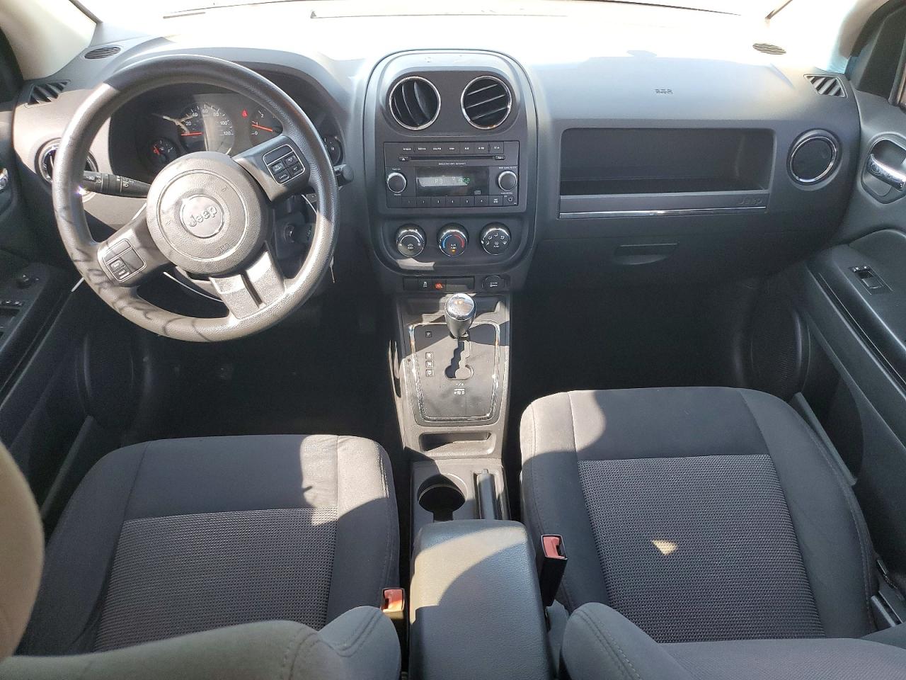 2012 Jeep Compass Sport Silver vin: 1C4NJCBB8CD719450