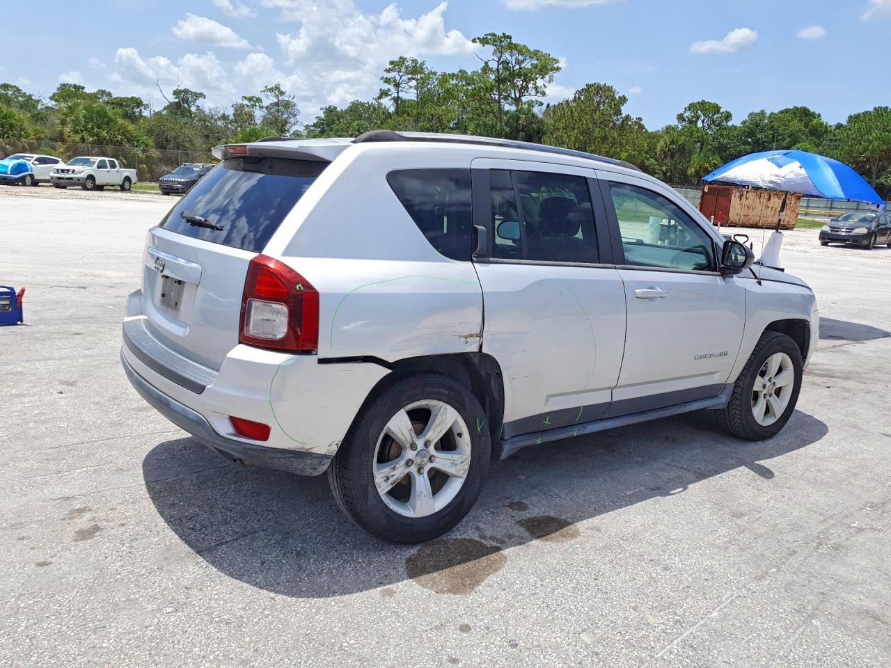2014 Jeep Compass Sport Silver vin: 1C4NJCBB8ED539520