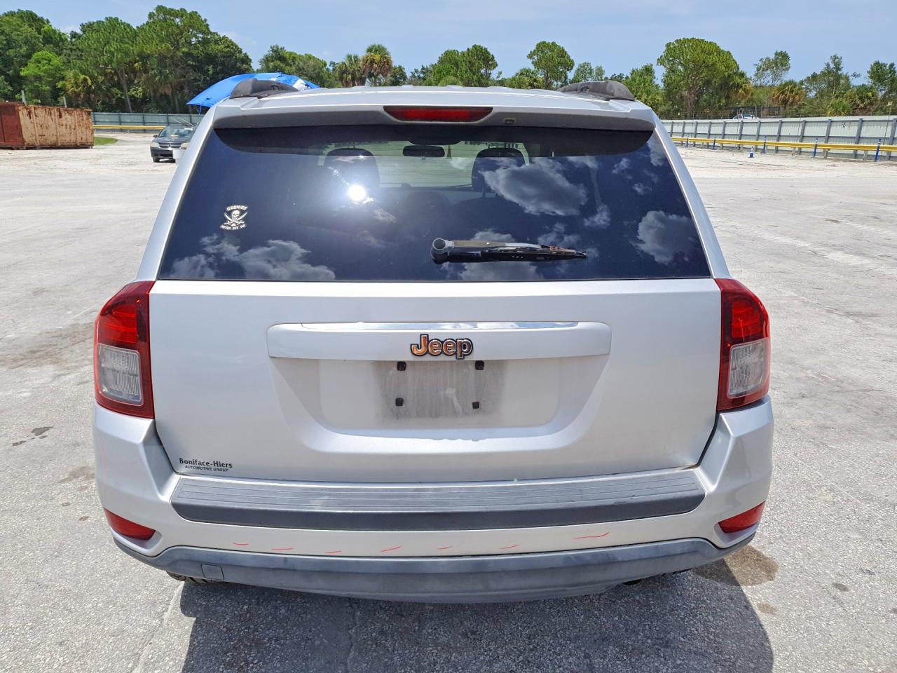 2014 Jeep Compass Sport Silver vin: 1C4NJCBB8ED539520