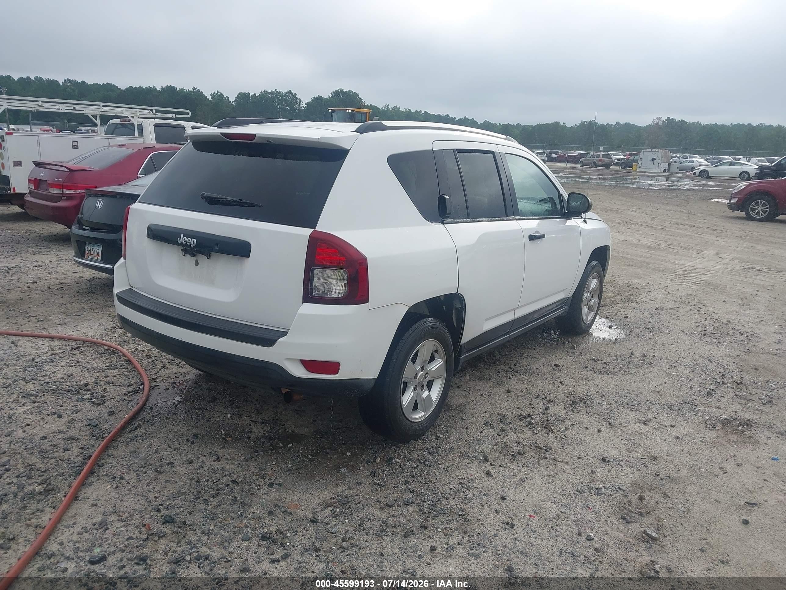 2014 Jeep Compass Sport White vin: 1C4NJCBB8ED772555