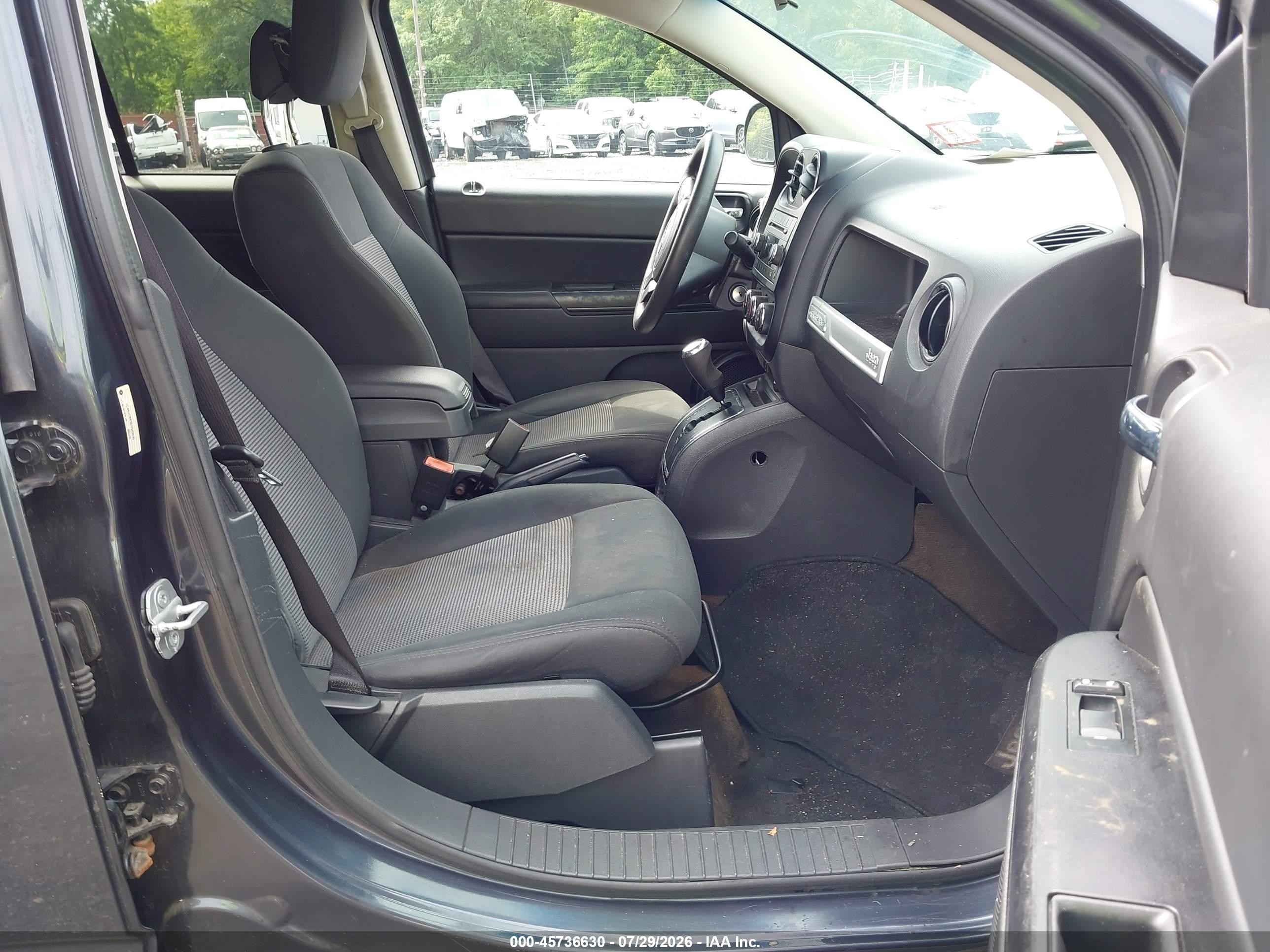 2014 Jeep Compass Sport Синий vin: 1C4NJCBB9ED582635