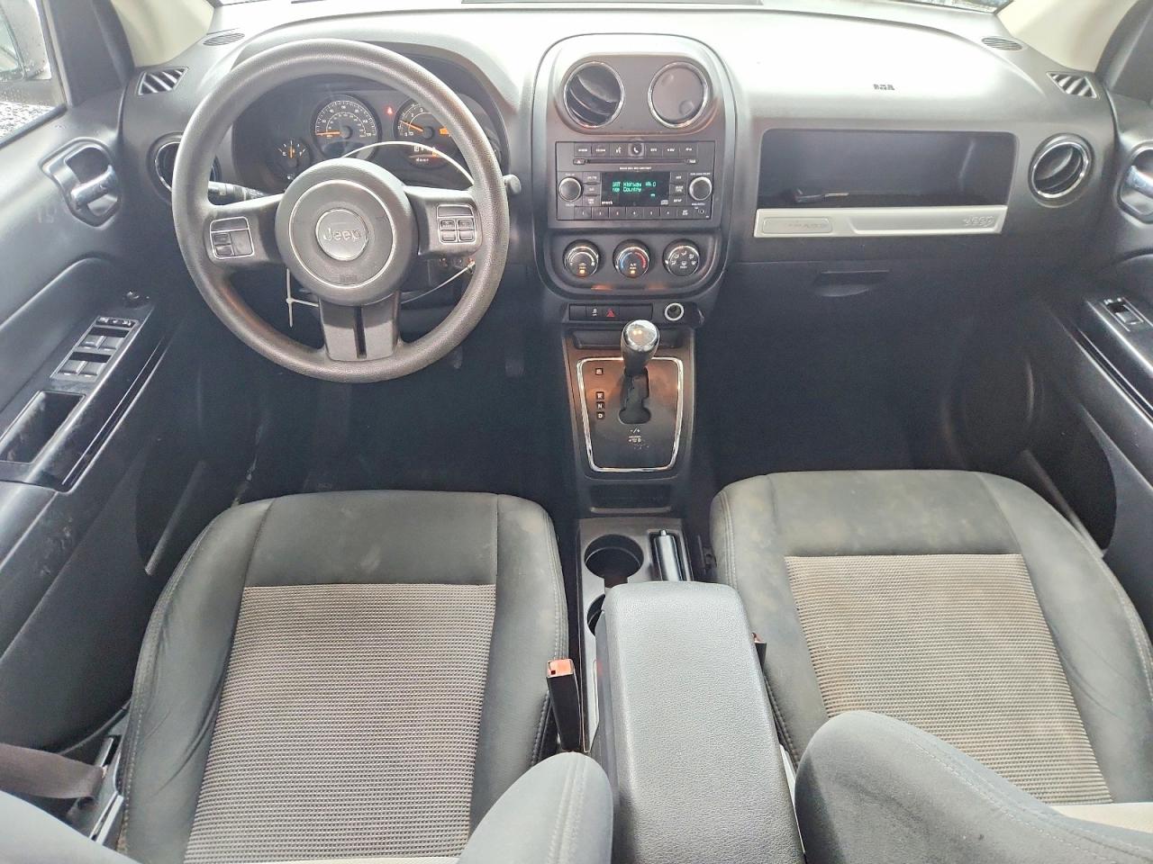 2015 Jeep Compass Sport Silver vin: 1C4NJCBB9FD192216