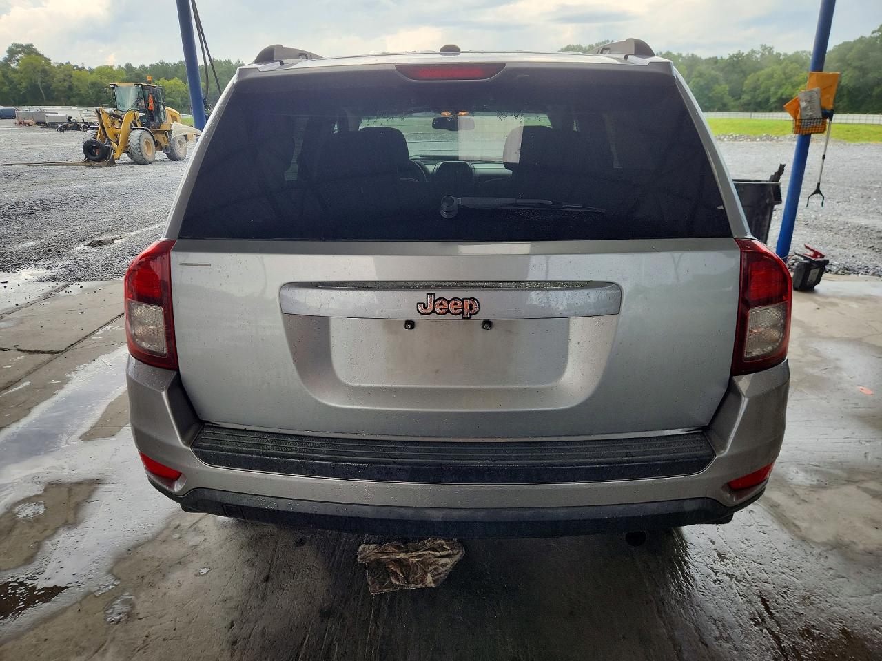 2015 Jeep Compass Sport Silver vin: 1C4NJCBB9FD192216