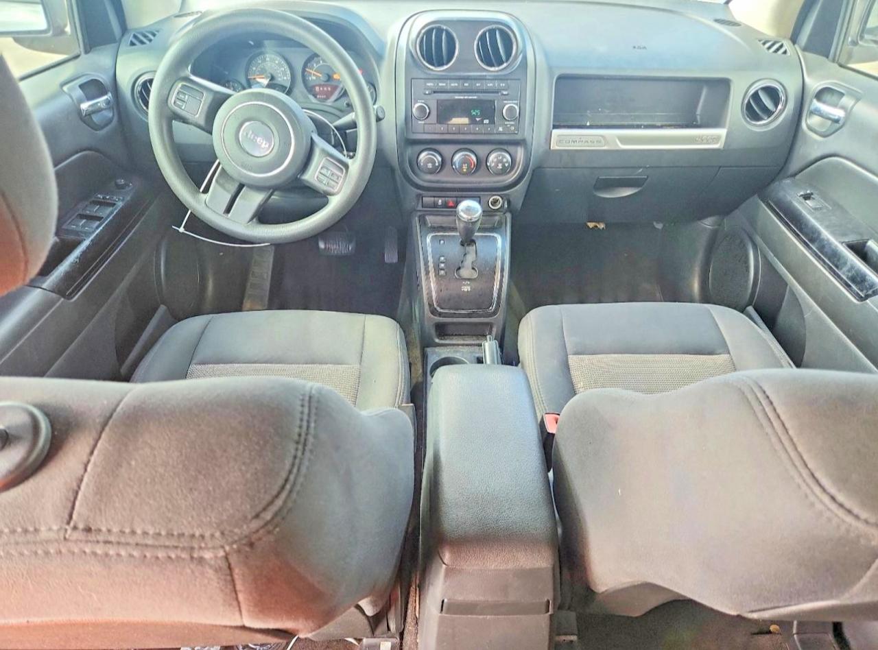 2014 Jeep Compass Sport Silver vin: 1C4NJCBBXED812683